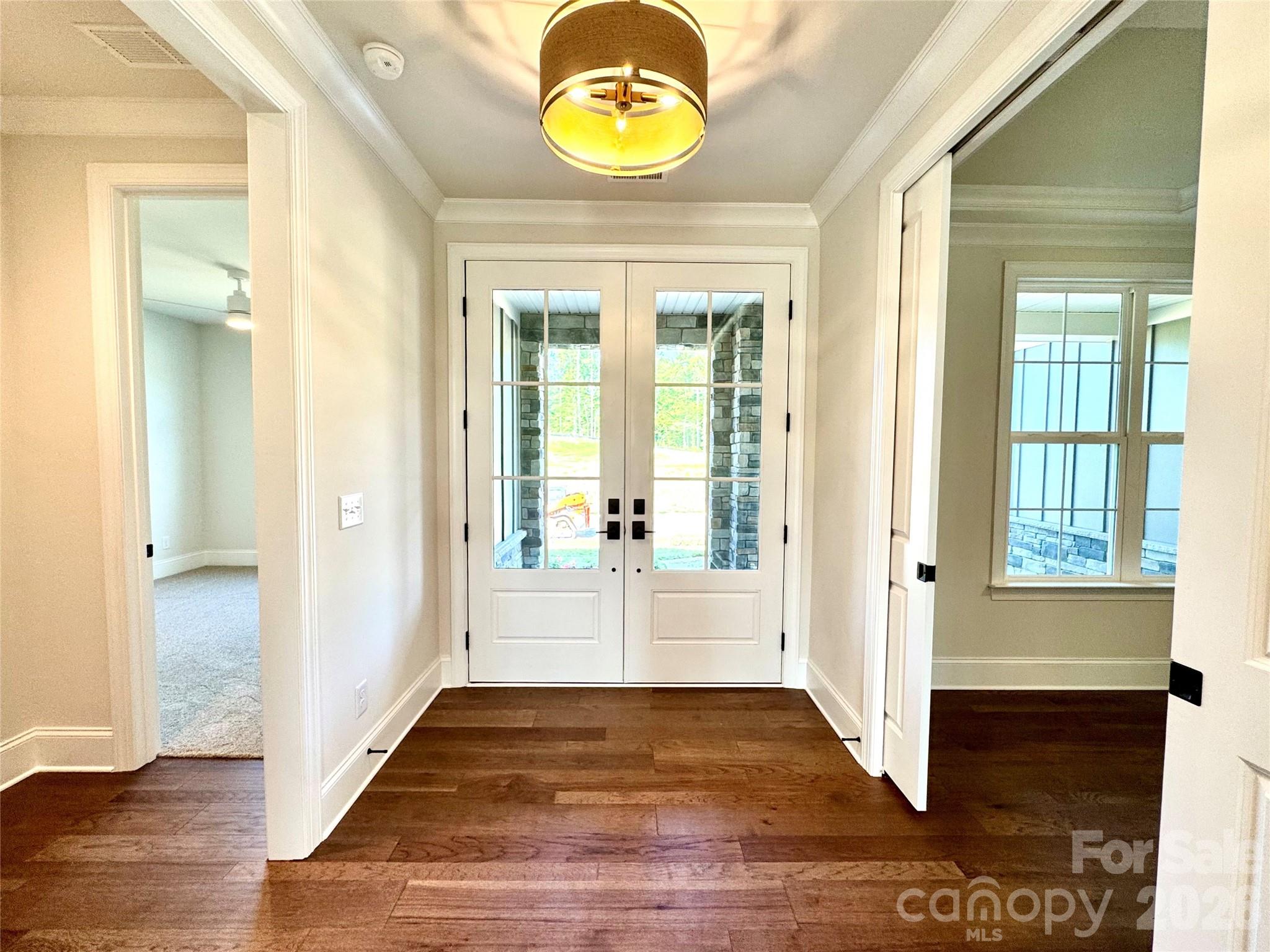 Single Family Residence at 250 Colton Place NE, Concord, photo 2 of 39