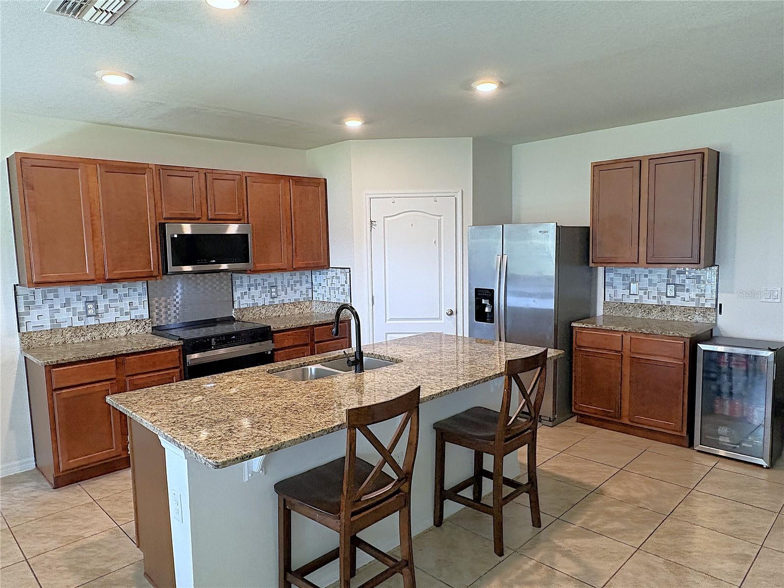 KITCHEN - 1116 FOX PATH RD, DAVENPORT