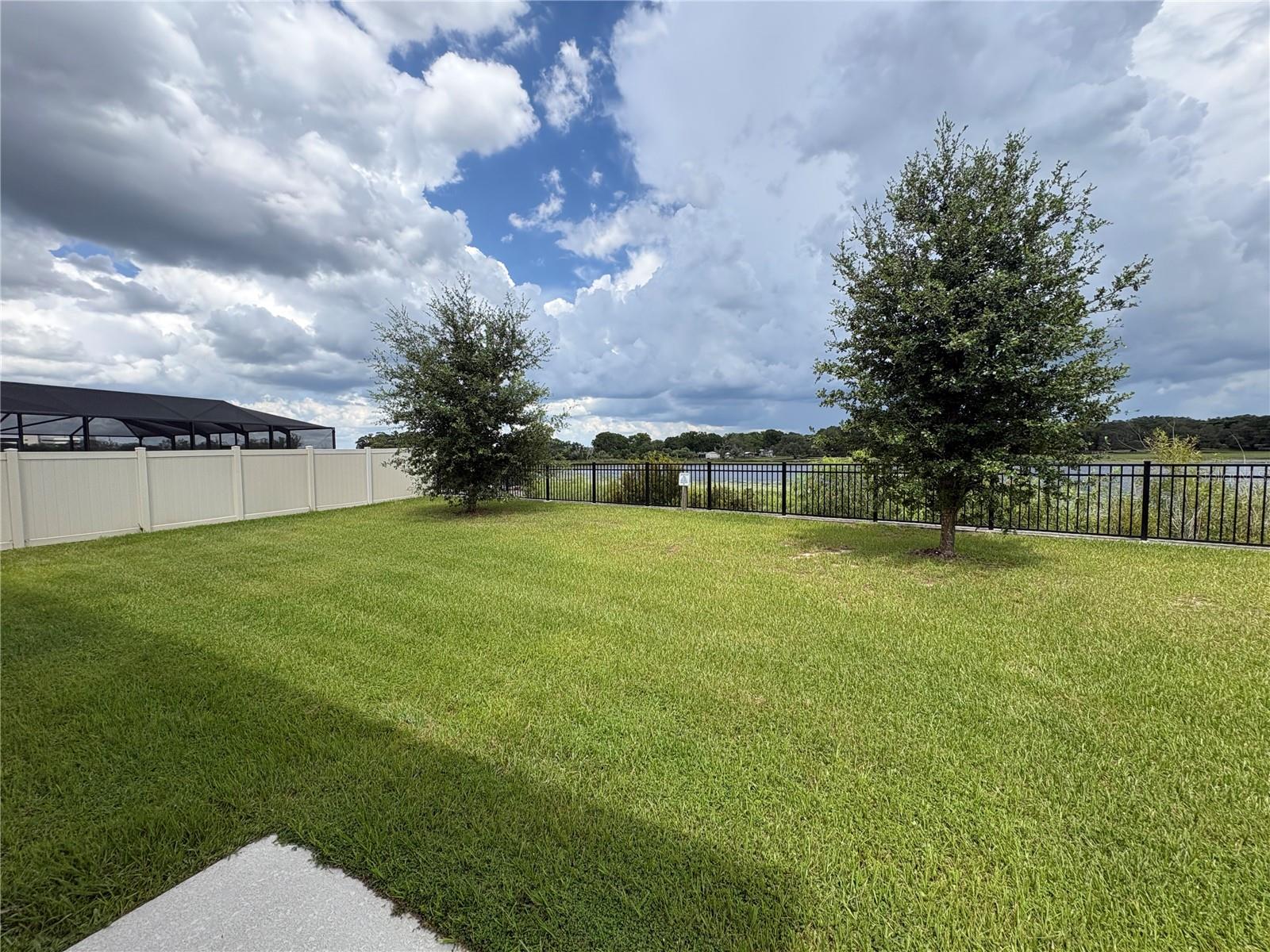 LAKEFRONT BACKYARD - 1116 FOX PATH RD, DAVENPORT