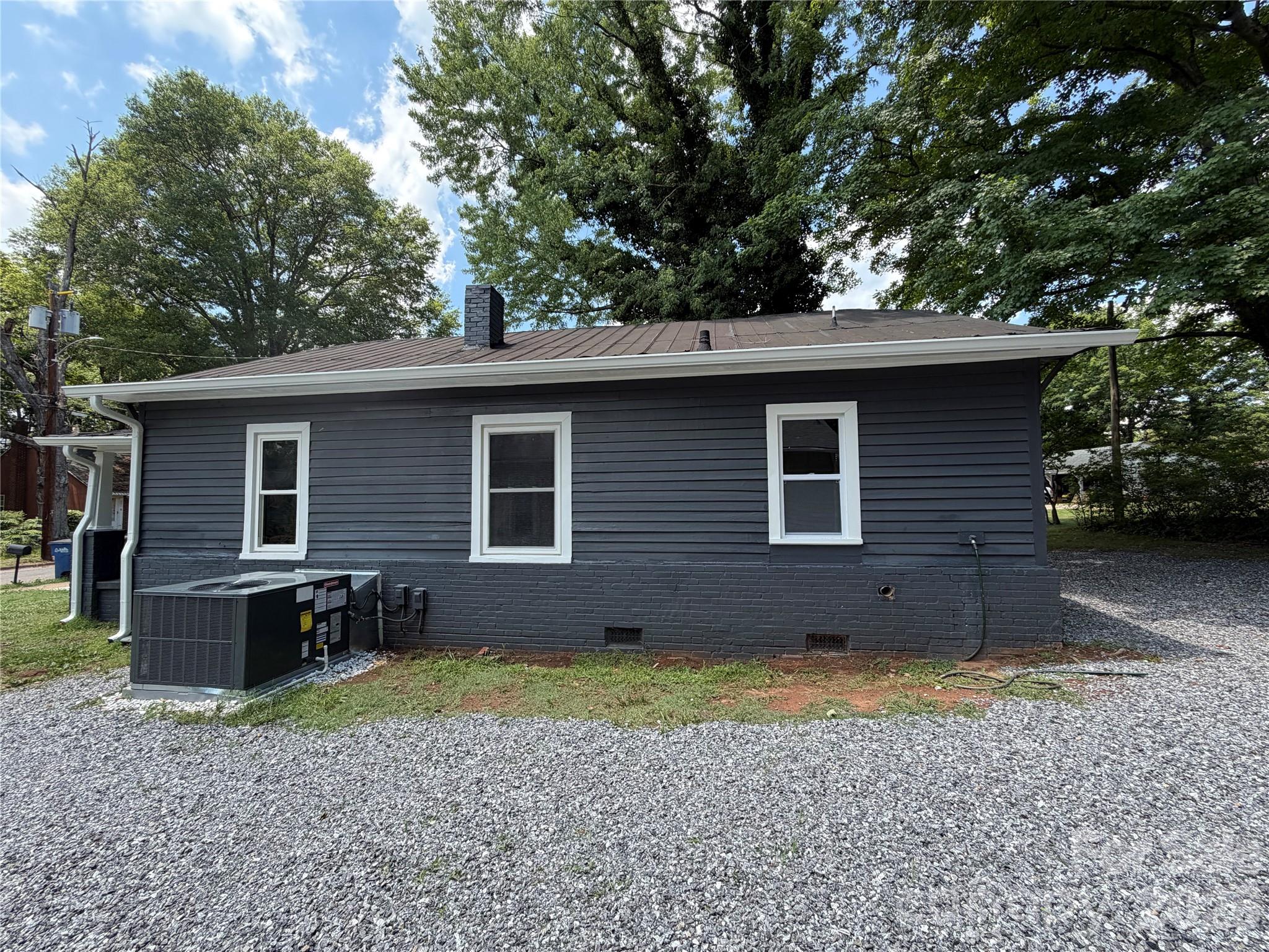 Single Family Residence at 316 N Bost Street, Statesville, photo 13 of 18