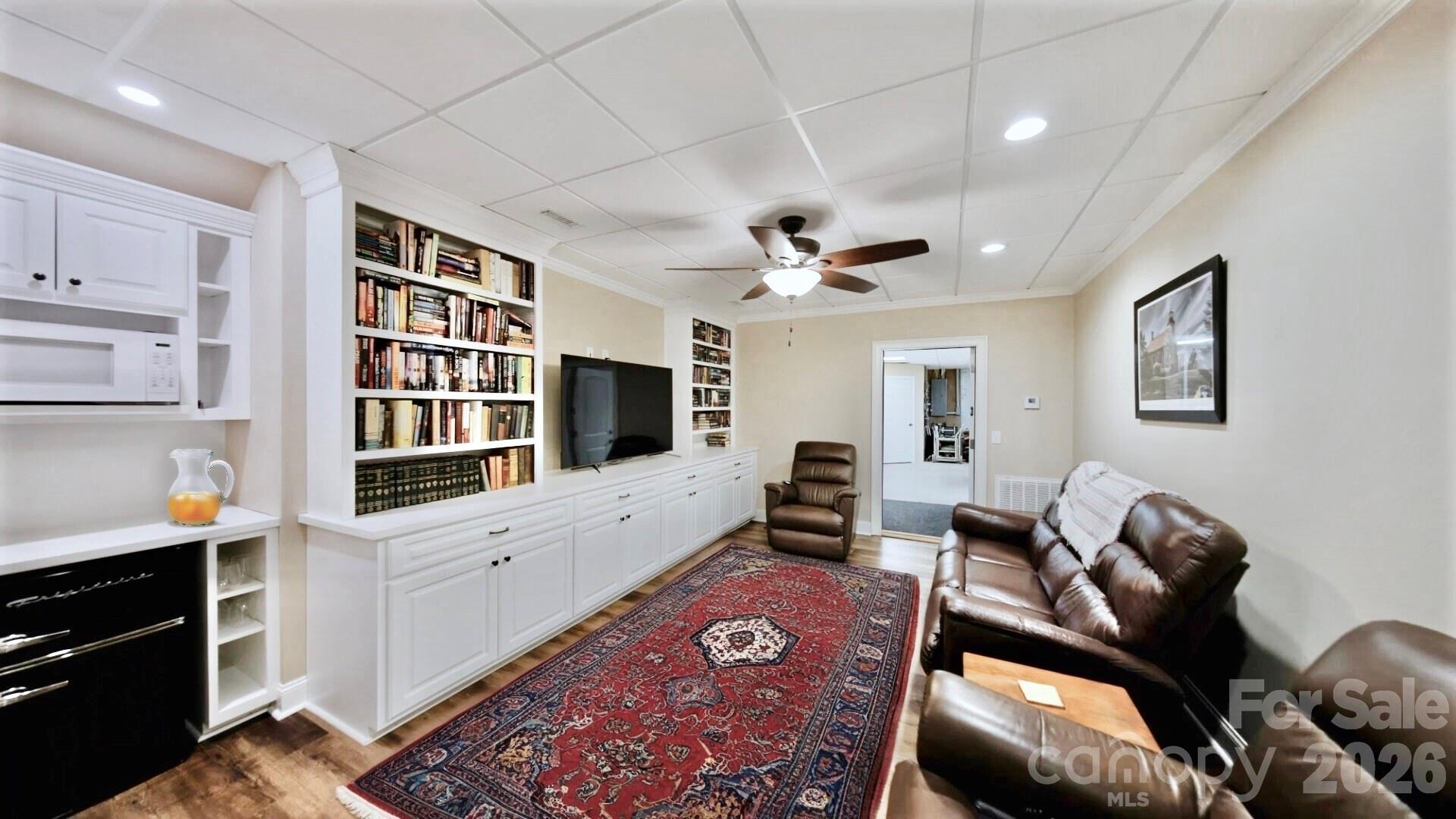 Single Family Residence at 1510 Royal Lane, Lenoir, photo 28 of 48