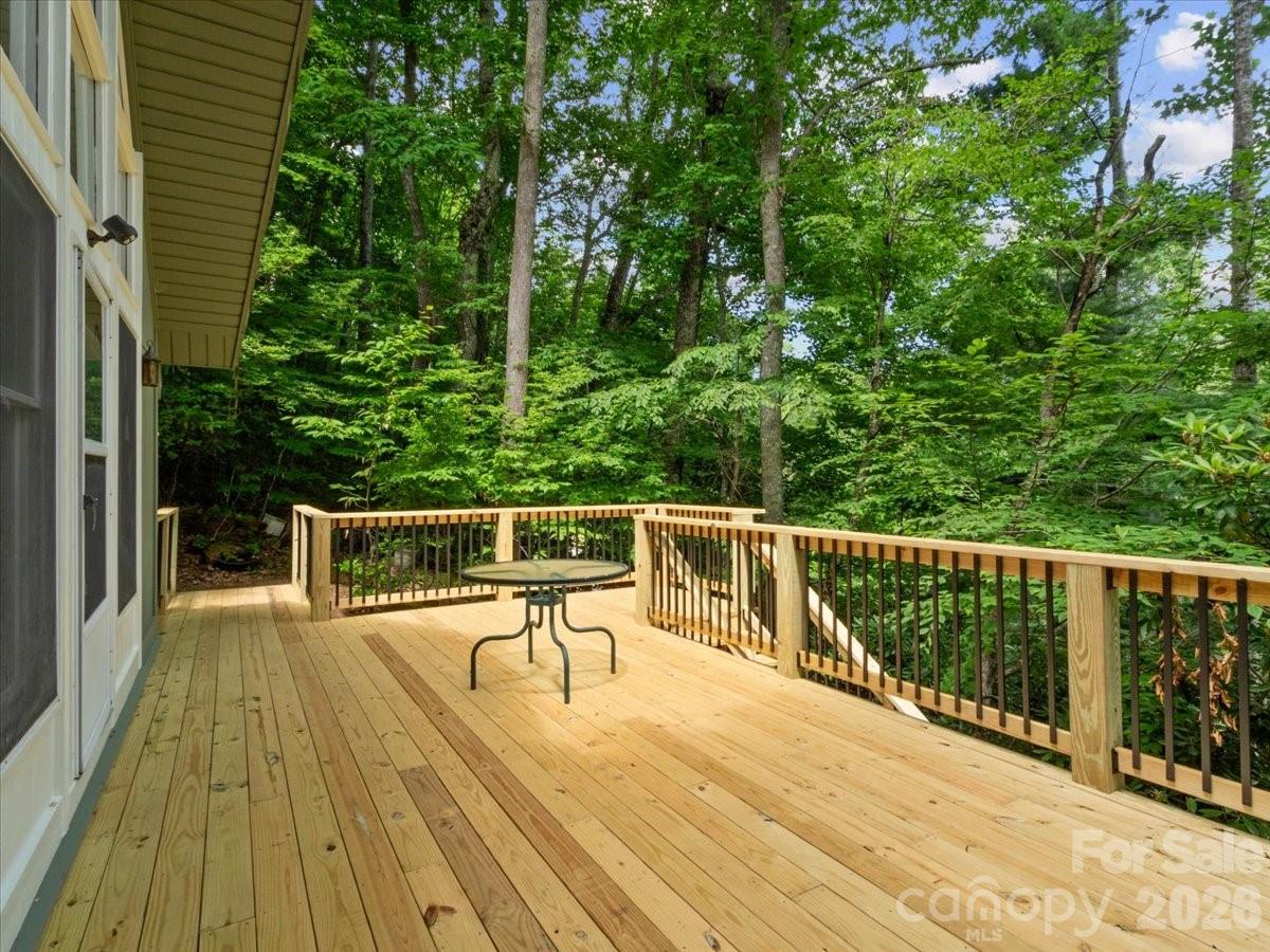 Single Family Residence at 119 Fox Den Road, Mars Hill, photo 5 of 43
