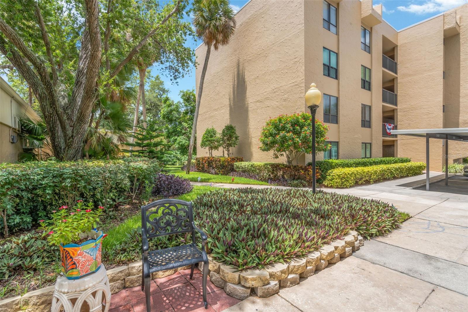 2614 COVE CAY DR #102