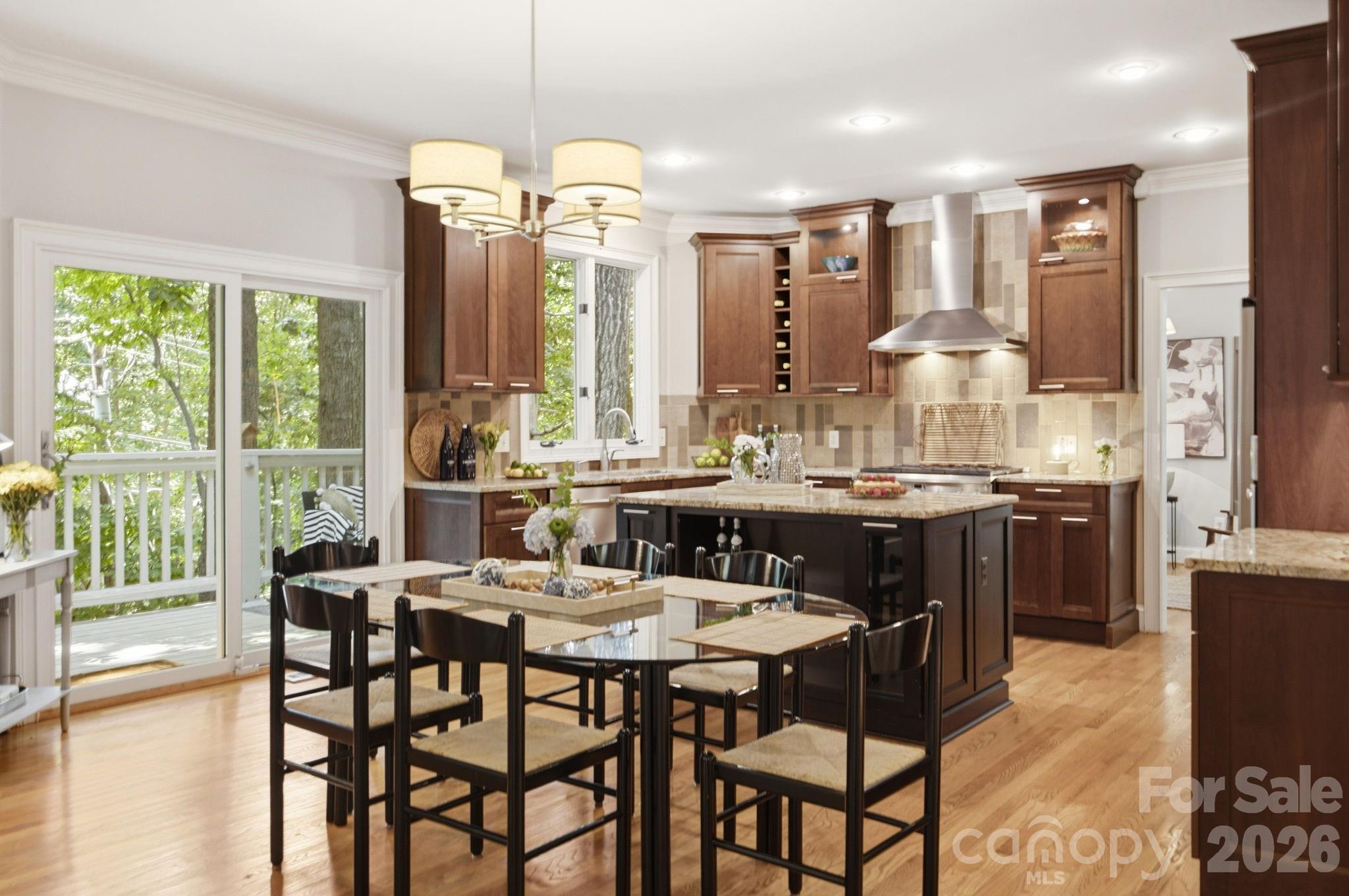 Single Family Residence at 20011 Chapel Point Lane, Cornelius, photo 7 of 39