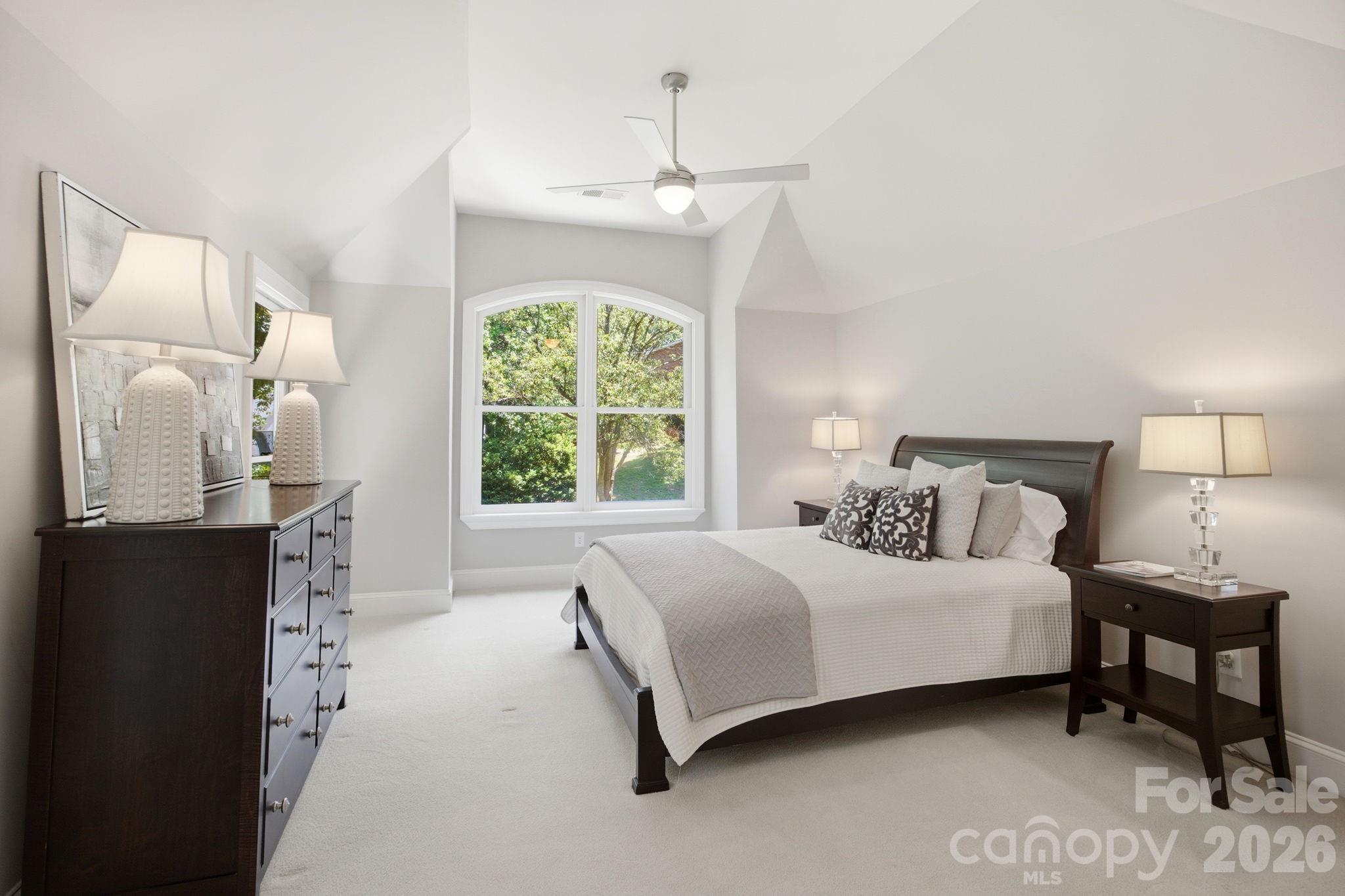 Single Family Residence at 20011 Chapel Point Lane, Cornelius, photo 15 of 39