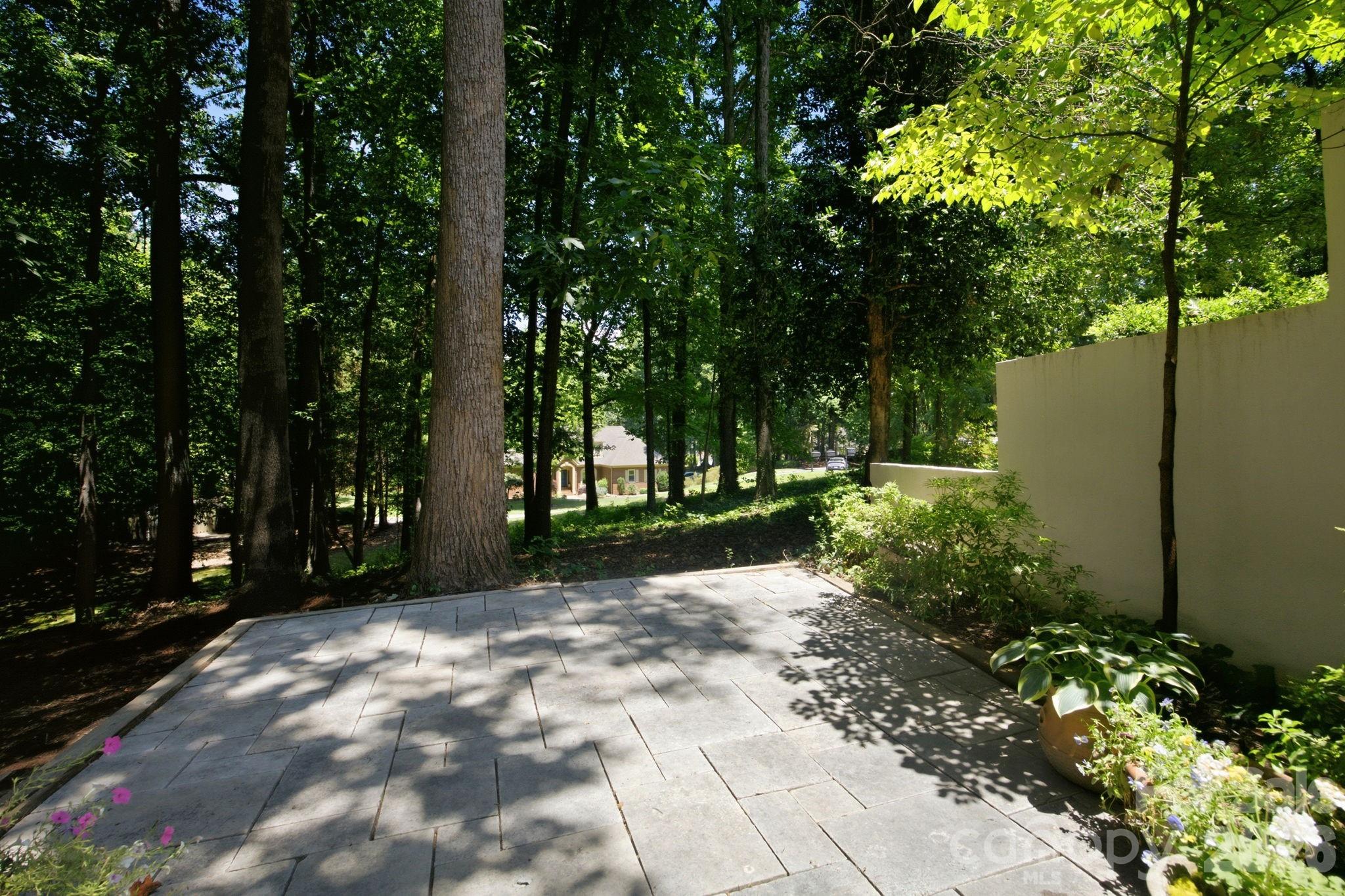 Single Family Residence at 20011 Chapel Point Lane, Cornelius, photo 34 of 39