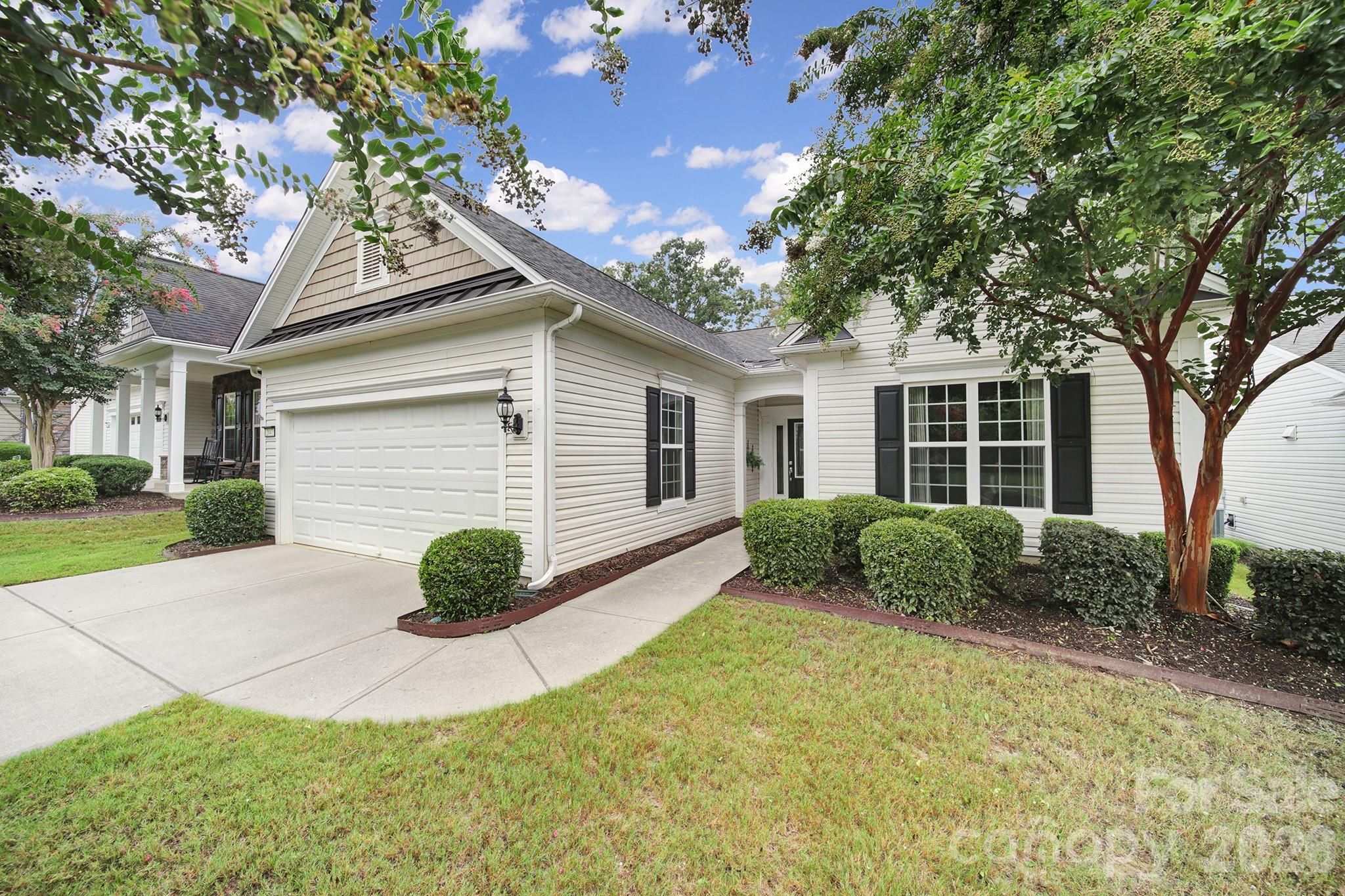 Single Family Residence at 2047 Kennedy Drive, Fort Mill, photo 2 of 45