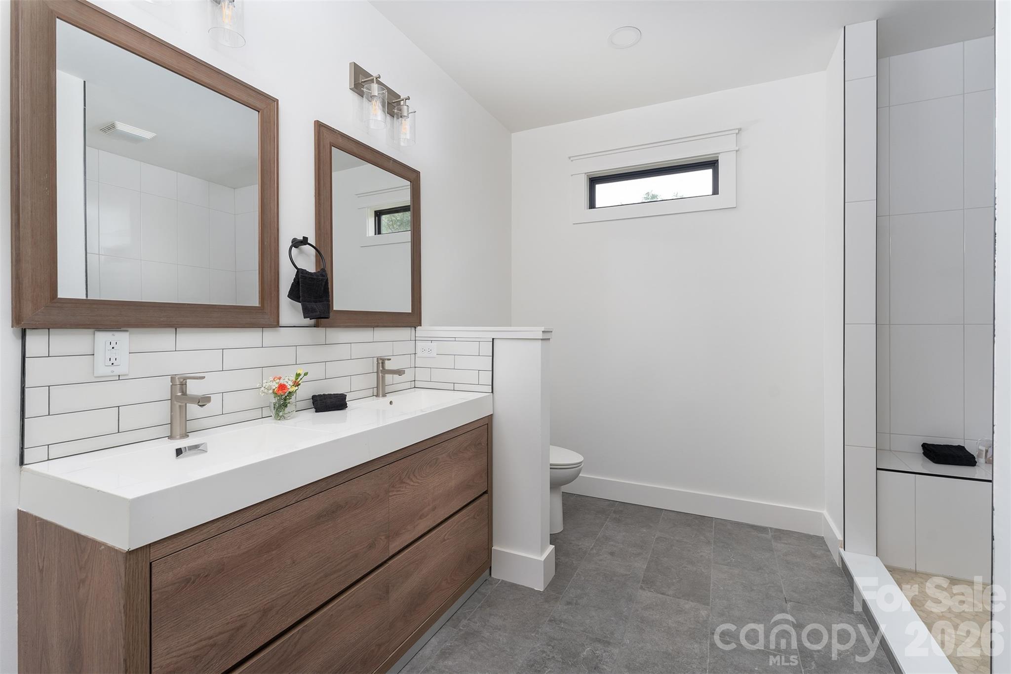 primary en-suite - 808 Maybank Drive, Hendersonville