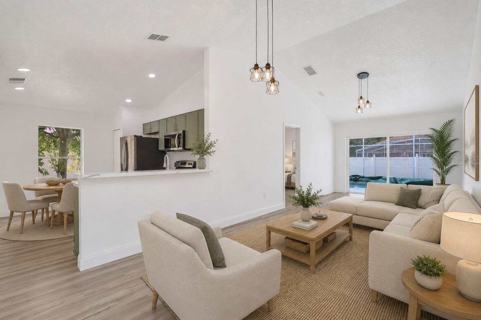 Virtually Staged - 318 WALPOLE LOOP, DAVENPORT