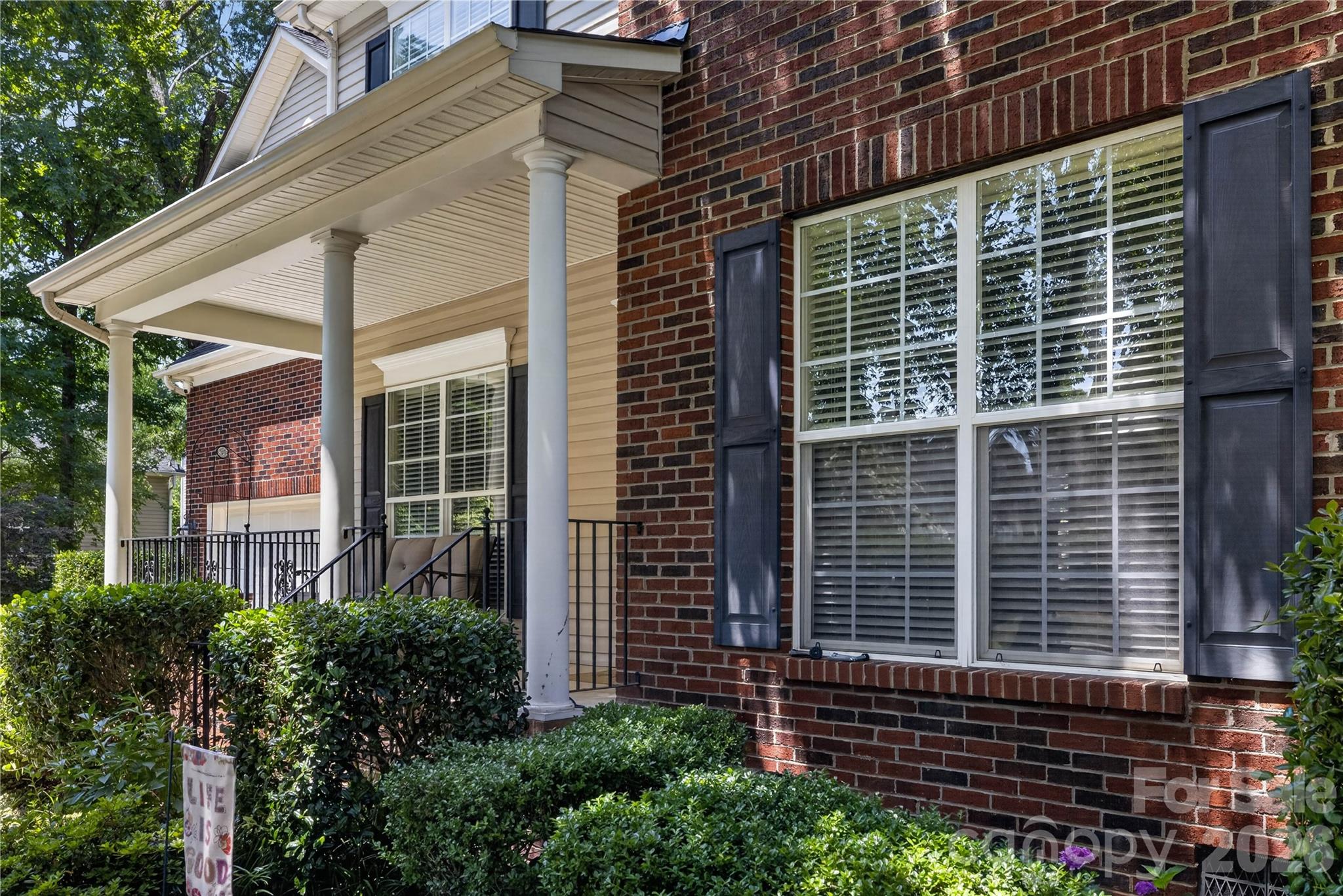 Single Family Residence at 402 Abercairn Way, Waxhaw, photo 2 of 30