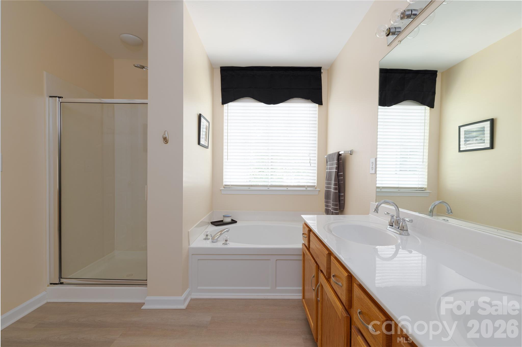 Single Family Residence at 402 Abercairn Way, Waxhaw, photo 21 of 30