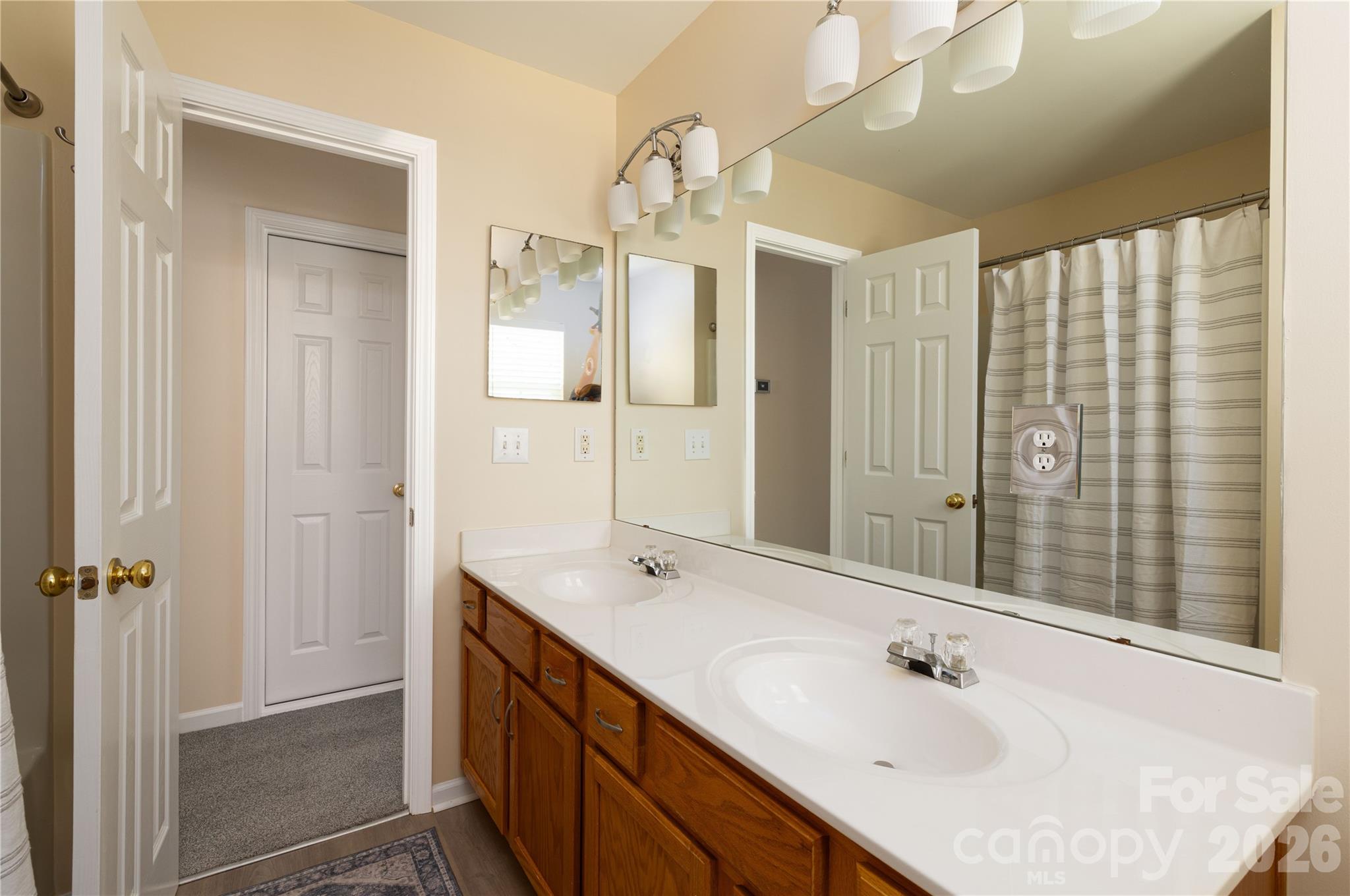 Single Family Residence at 402 Abercairn Way, Waxhaw, photo 26 of 30