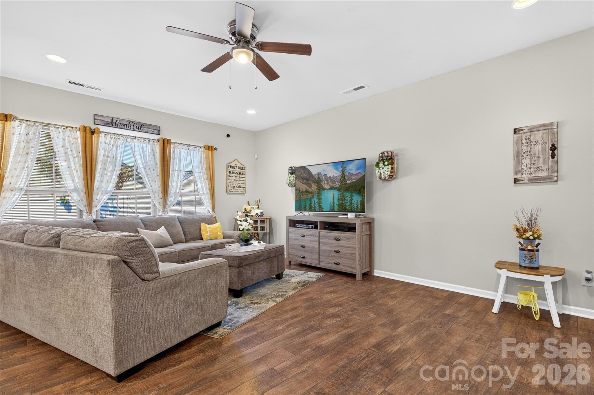 Townhouse at 6007 Cadence Lane, Fort Mill, photo 5 of 39
