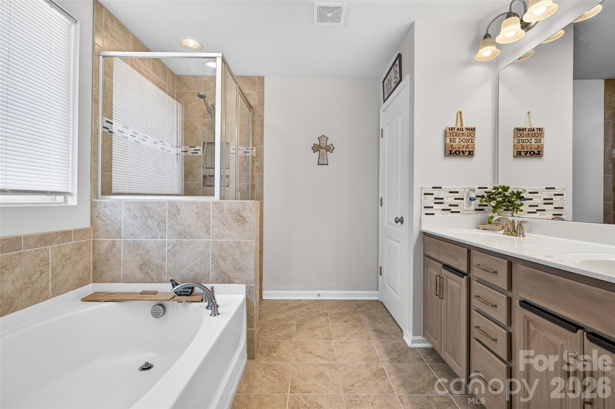 Townhouse at 6007 Cadence Lane, Fort Mill, photo 23 of 39