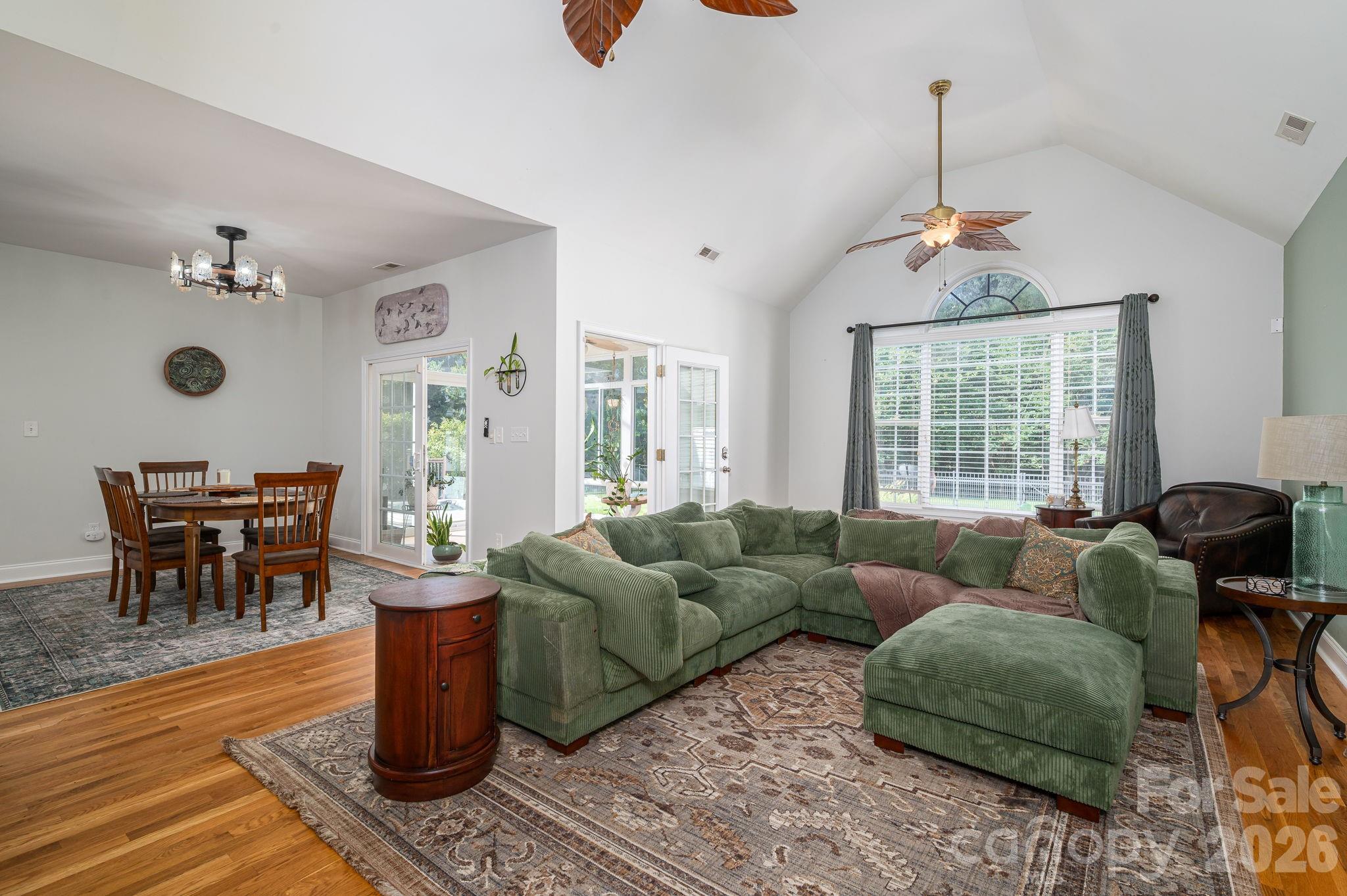 Single Family Residence at 961 Colleton Meadow Drive, Clover, photo 17 of 48