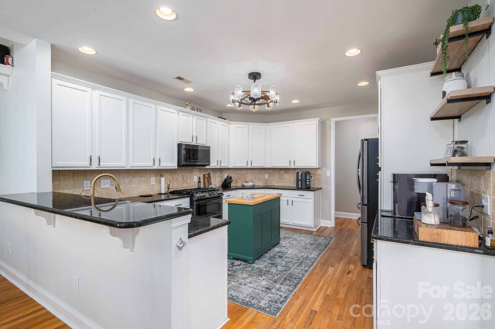 Single Family Residence at 961 Colleton Meadow Drive, Clover, photo 21 of 48