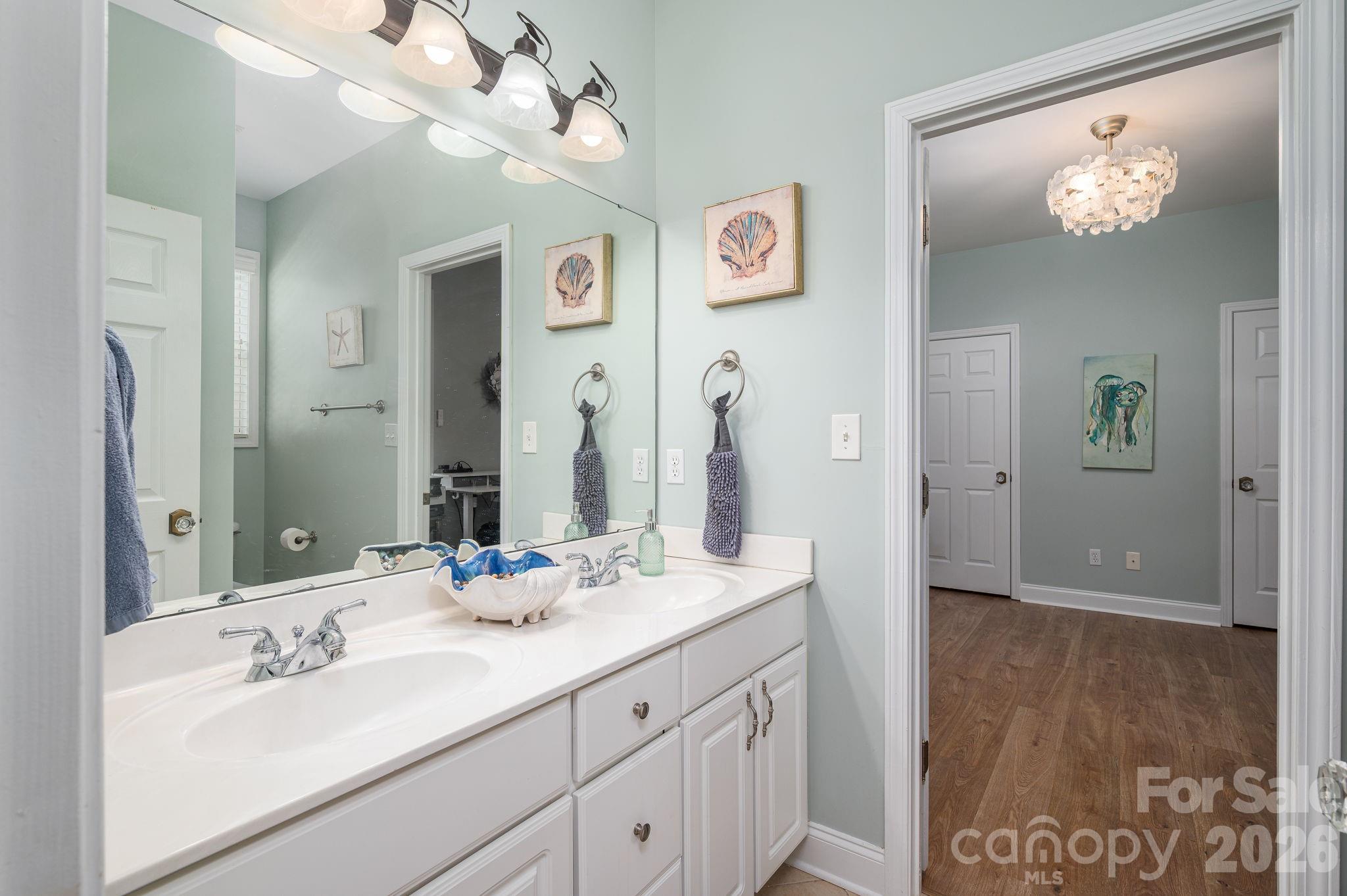 Single Family Residence at 961 Colleton Meadow Drive, Clover, photo 32 of 48