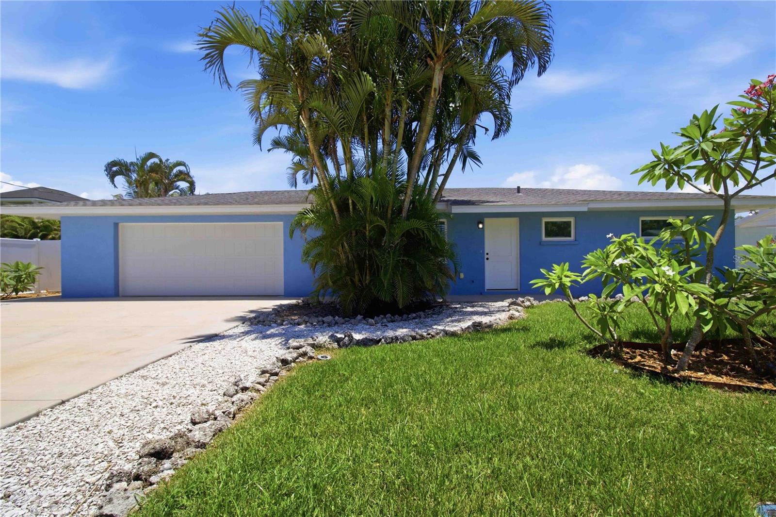 908 24TH AVE W