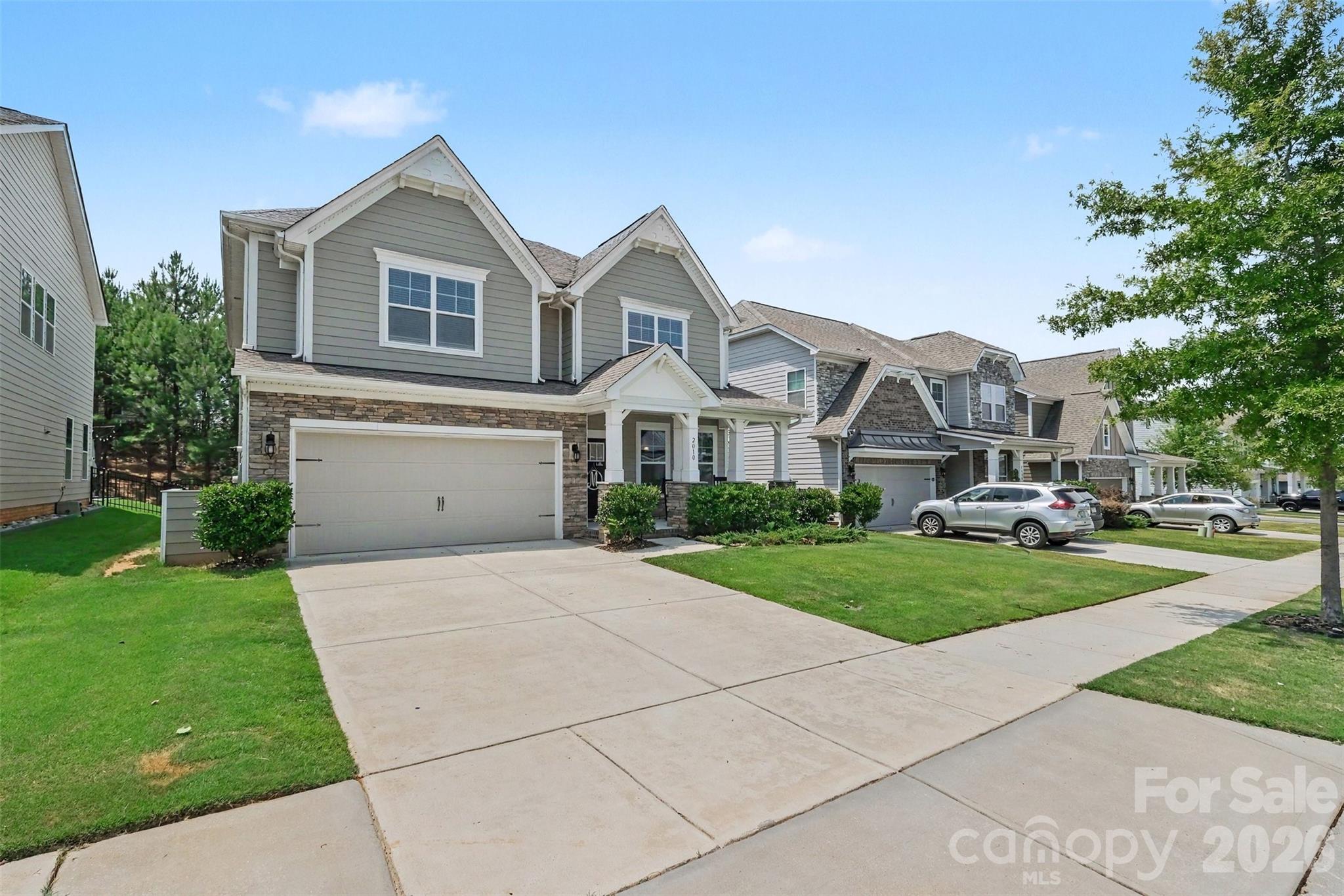 Single Family Residence at 2010 Burton Point Court, Waxhaw, photo 3 of 65