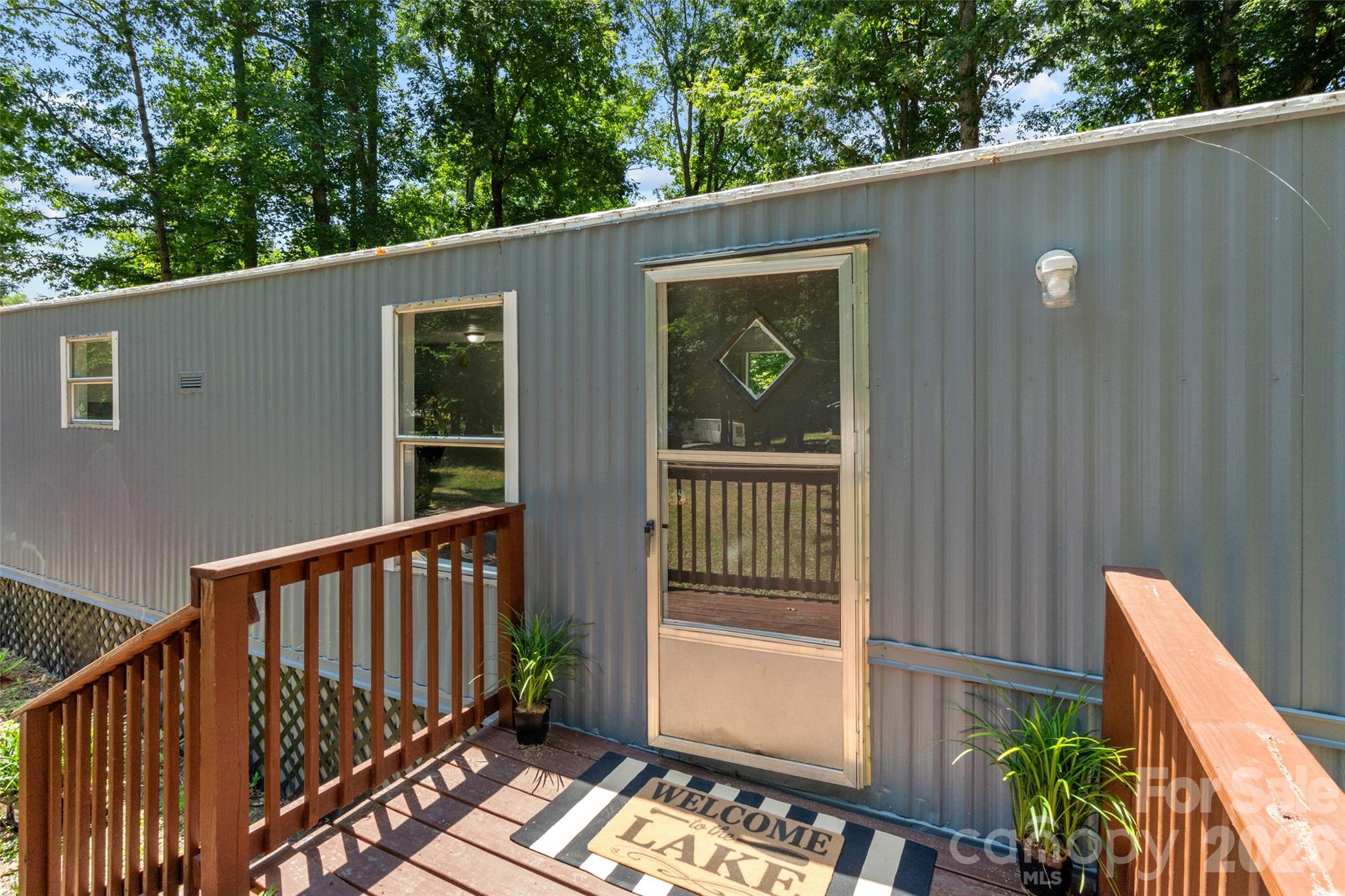 Single Family Residence at 335 Lake Landing Drive, Salisbury, photo 4 of 21