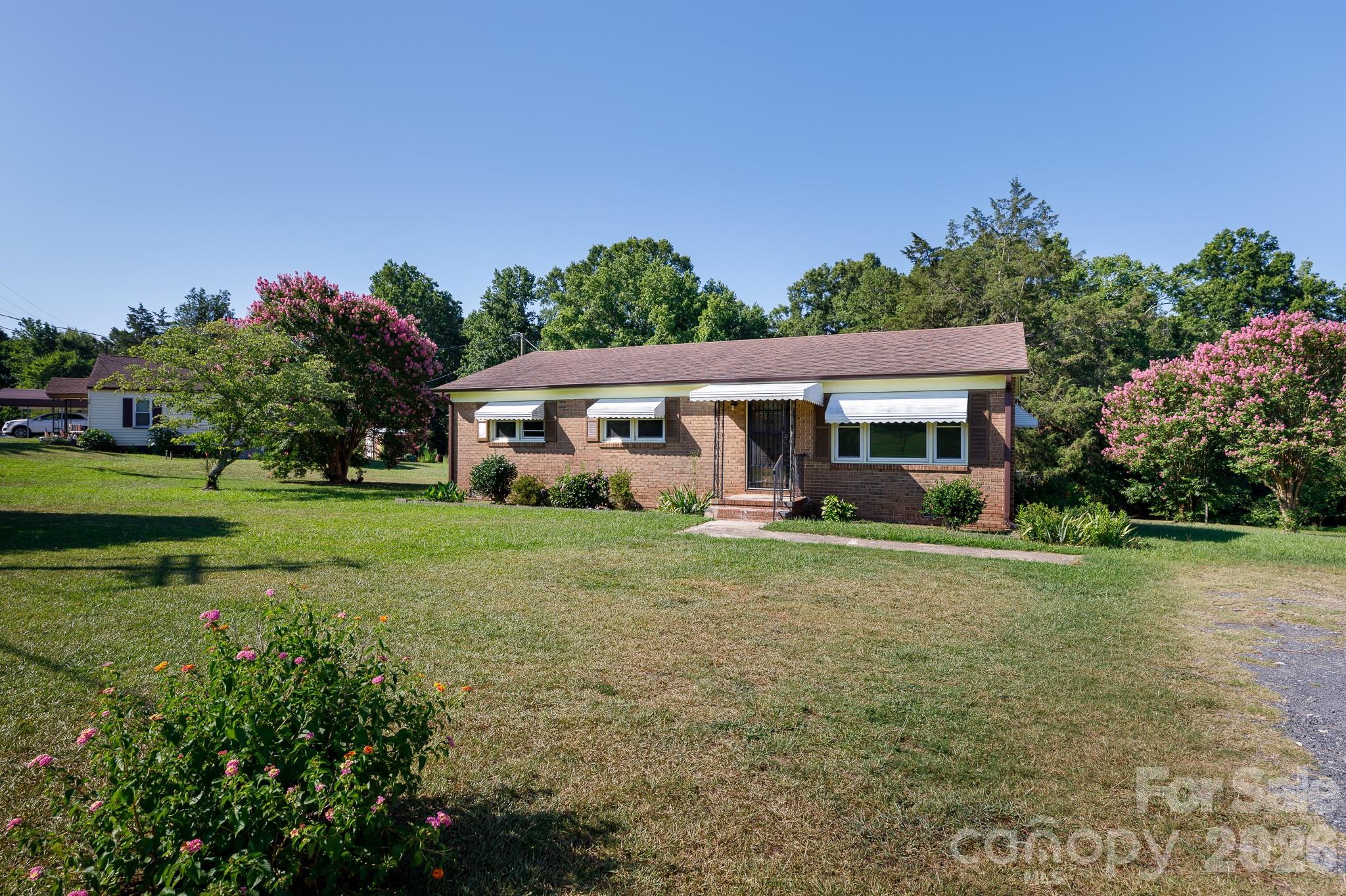 Single Family Residence at 3270 Bridges Drive, Rock Hill, photo 3 of 35