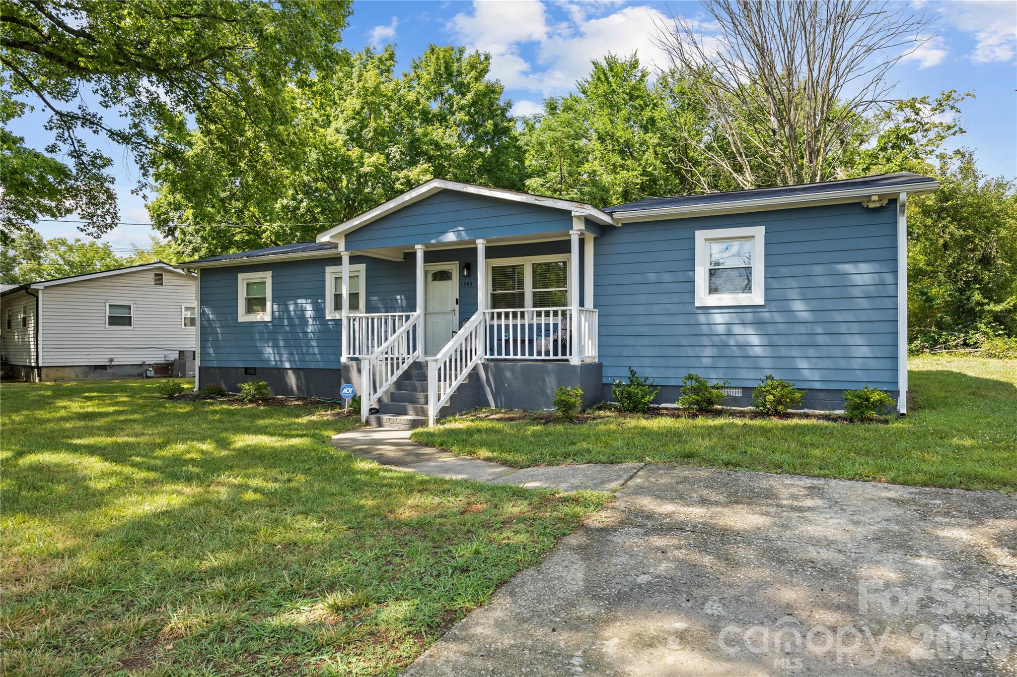 Single Family Residence at 1345 Old Salisbury Road, Statesville, photo 2 of 26