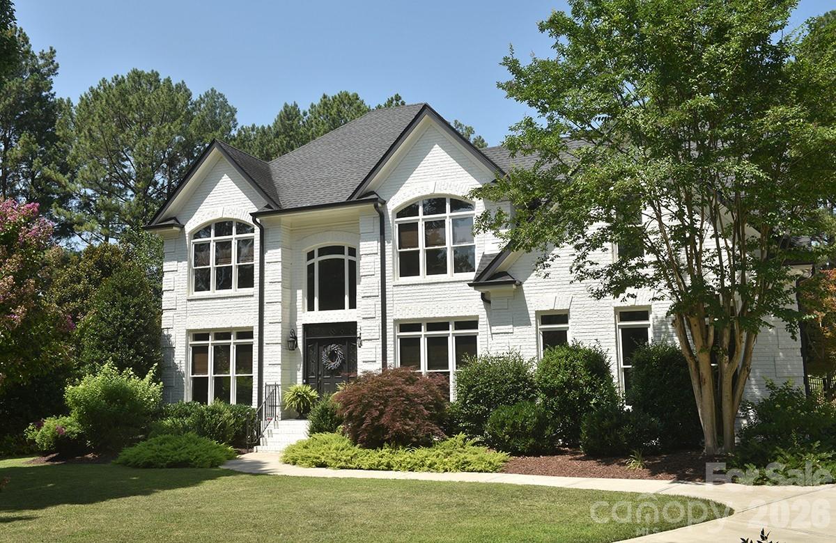 Single Family Residence at 18719 Cannon Crossing Way, Davidson, photo 3 of 43