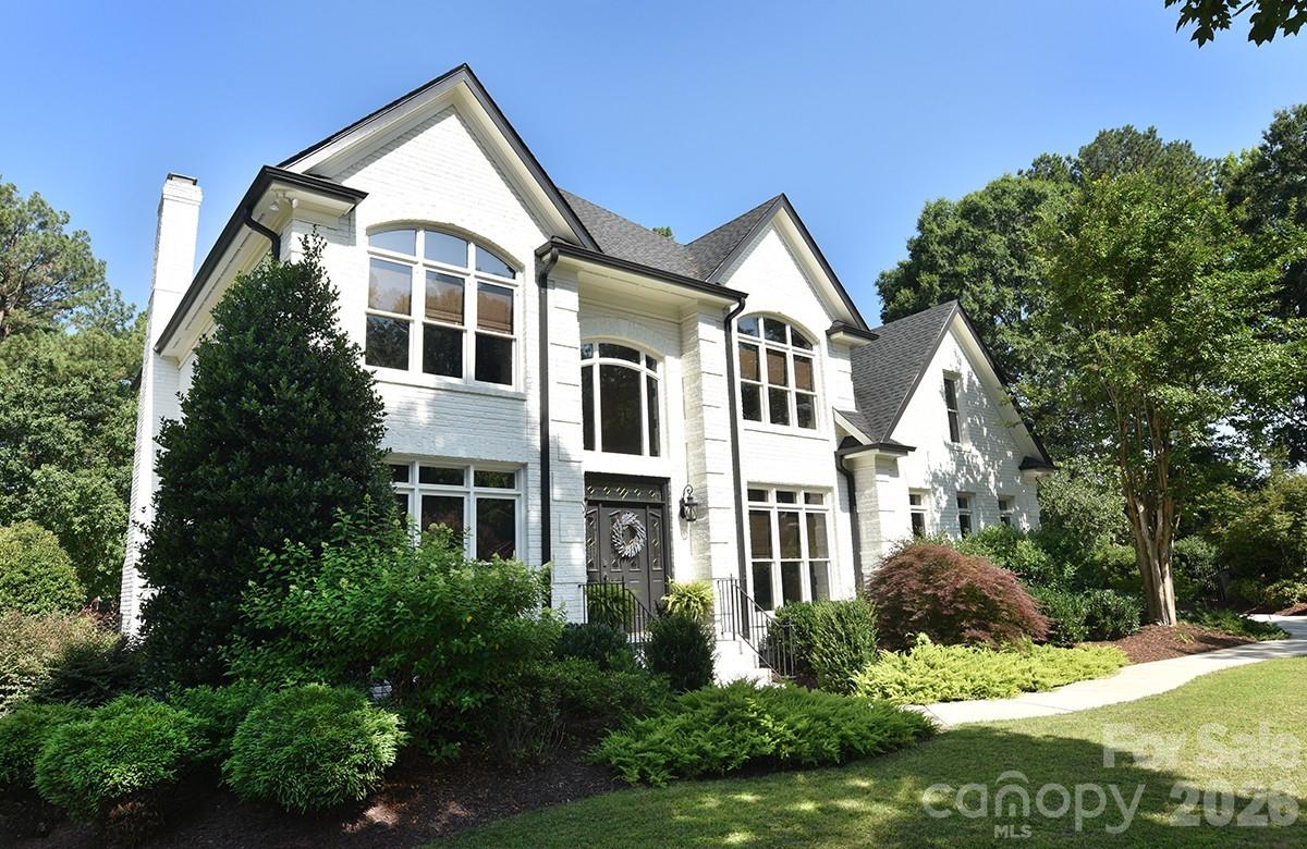 Single Family Residence at 18719 Cannon Crossing Way, Davidson, photo 4 of 43