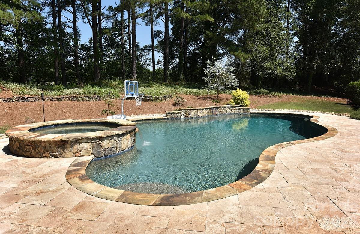 Single Family Residence at 18719 Cannon Crossing Way, Davidson, photo 34 of 43