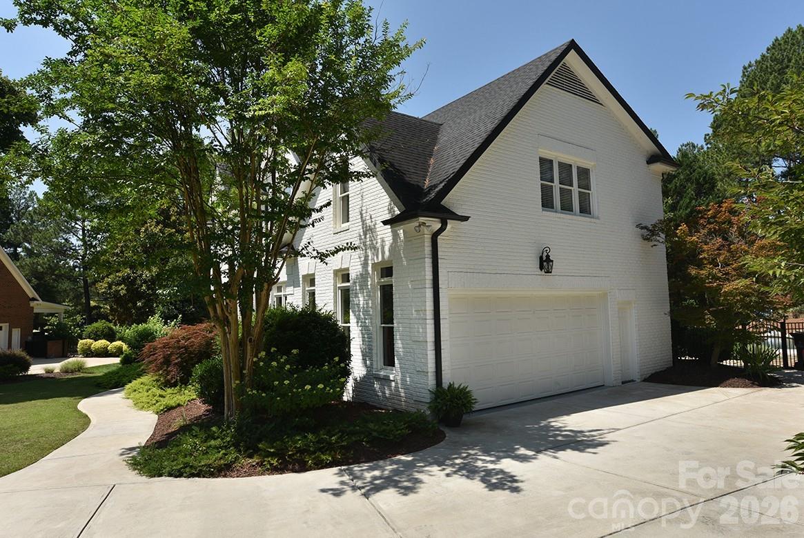 Single Family Residence at 18719 Cannon Crossing Way, Davidson, photo 38 of 43