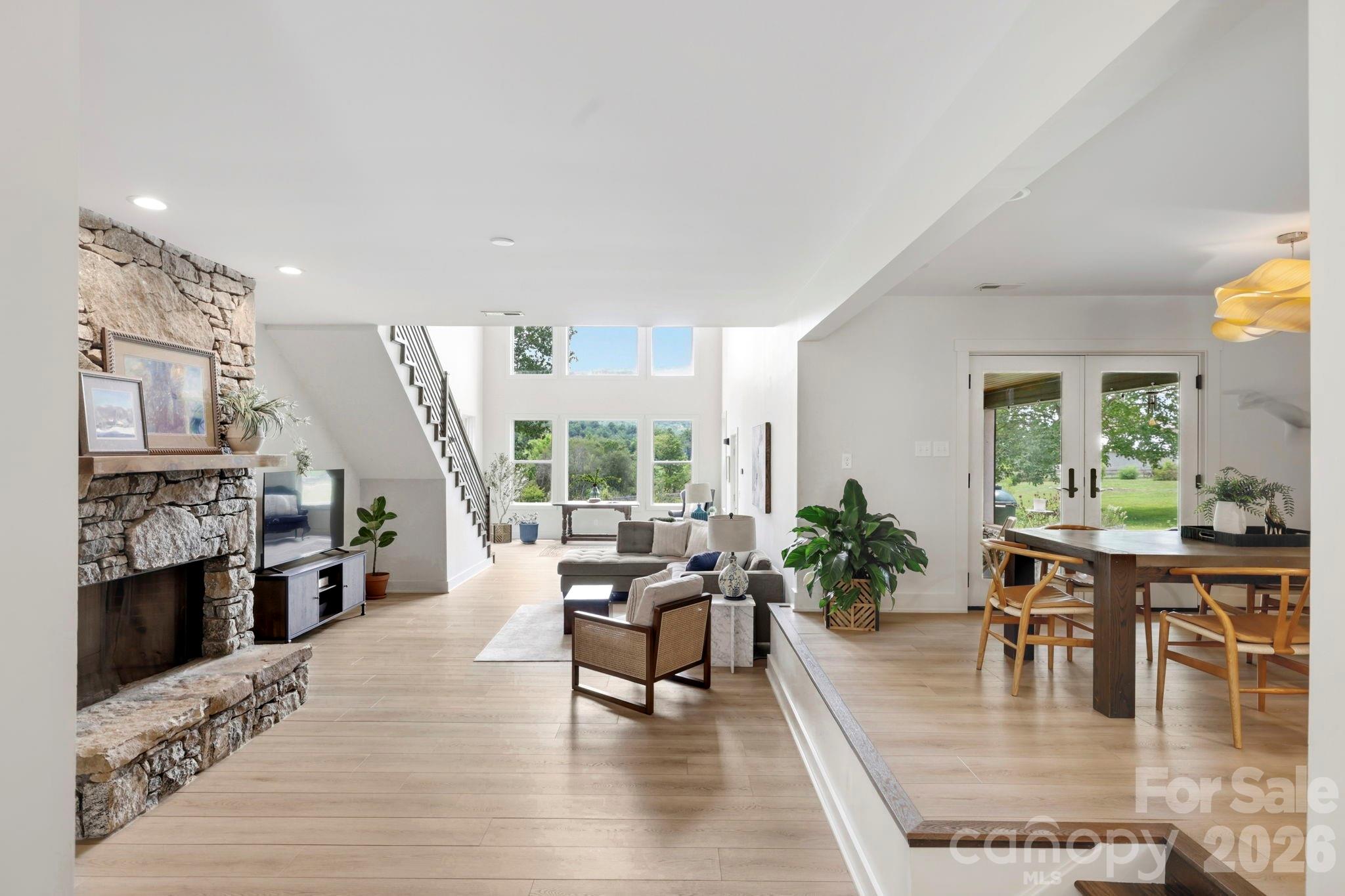 Split level living and dining room - 114 Cane Creek Ranch Drive, Fletcher
