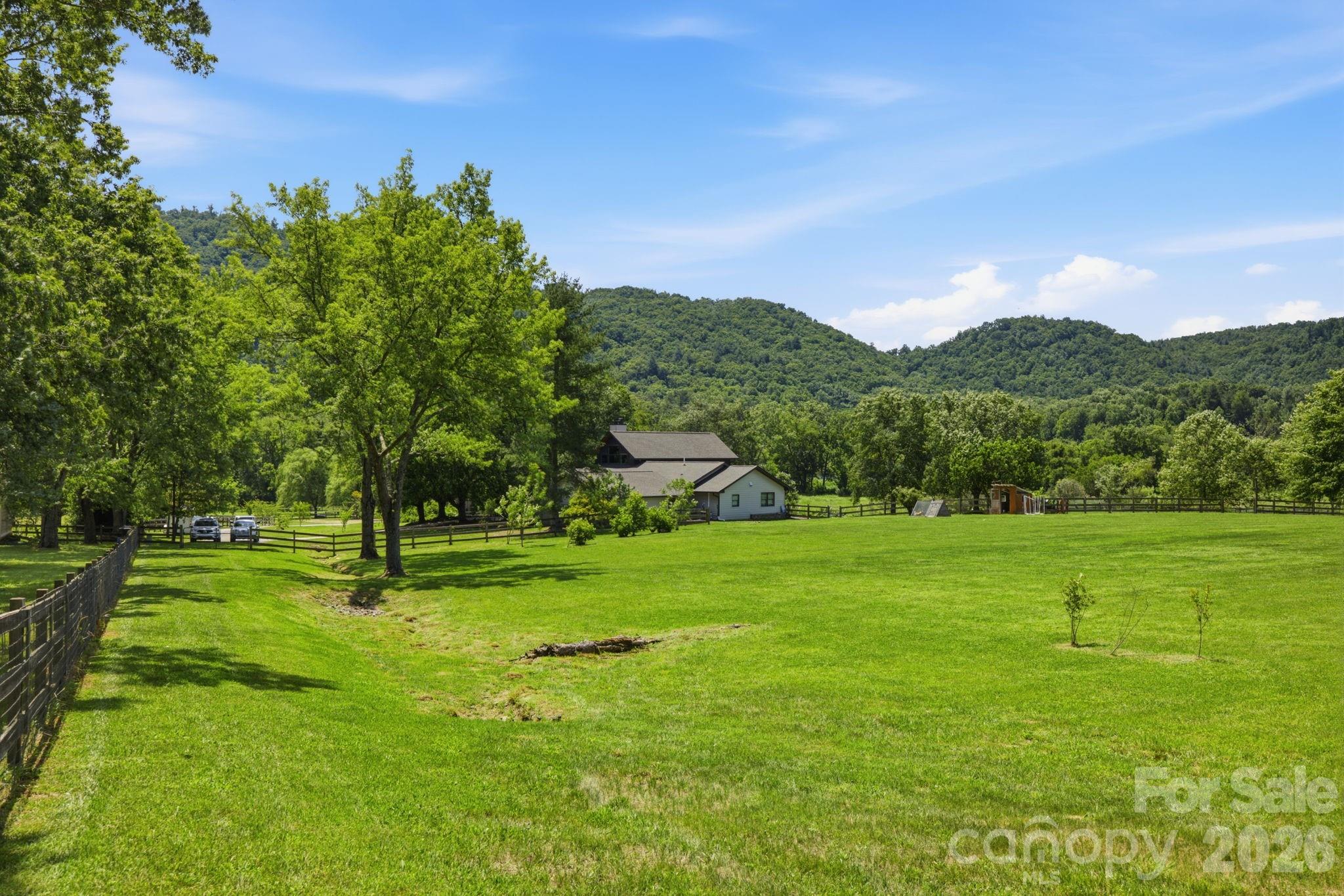 Single Family Residence at 114 Cane Creek Ranch Drive, Fletcher, photo 29 of 35