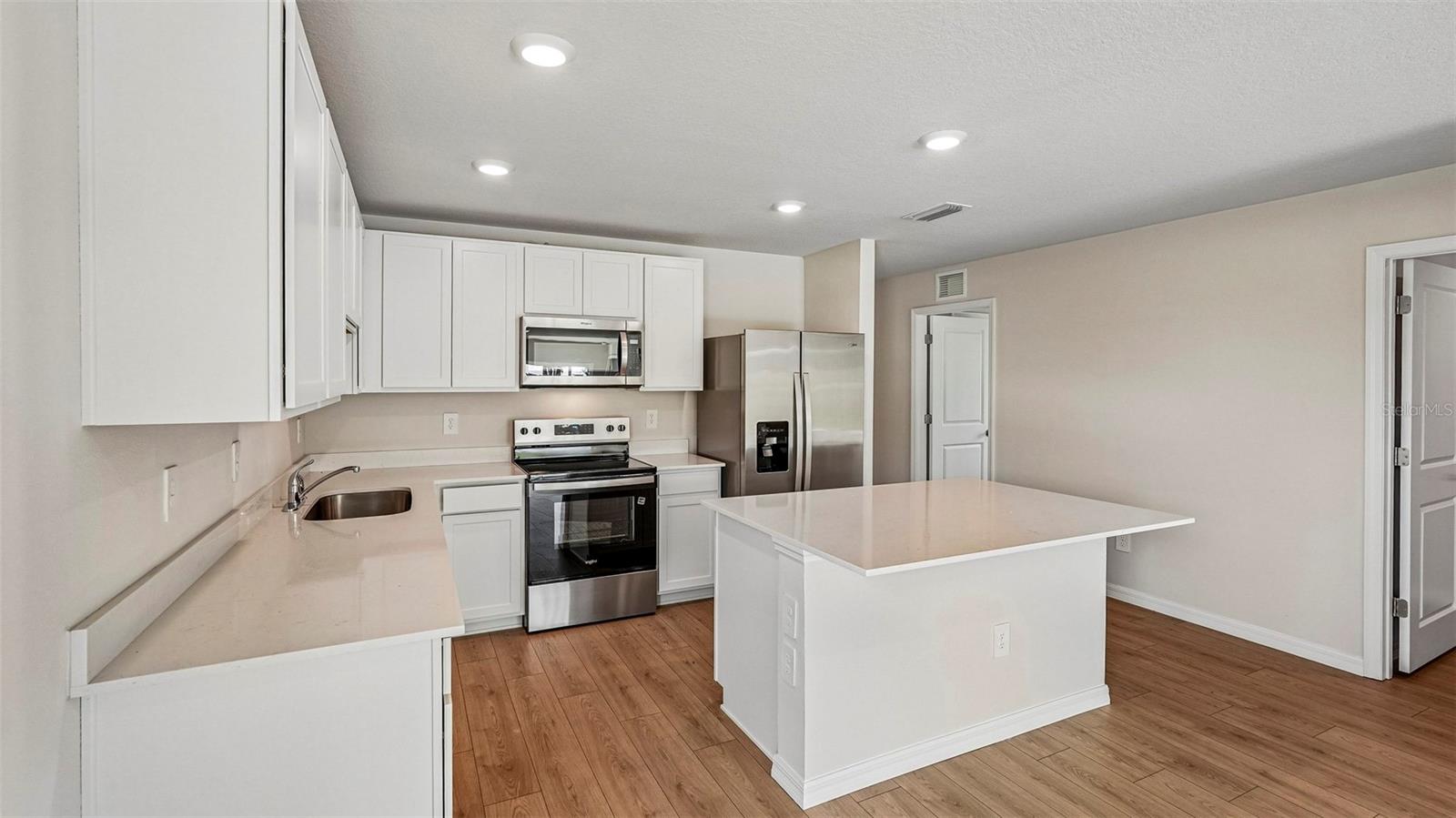 Single Family Residence at 13117 OLD CANOE WAY, PARRISH, photo 10 of 36