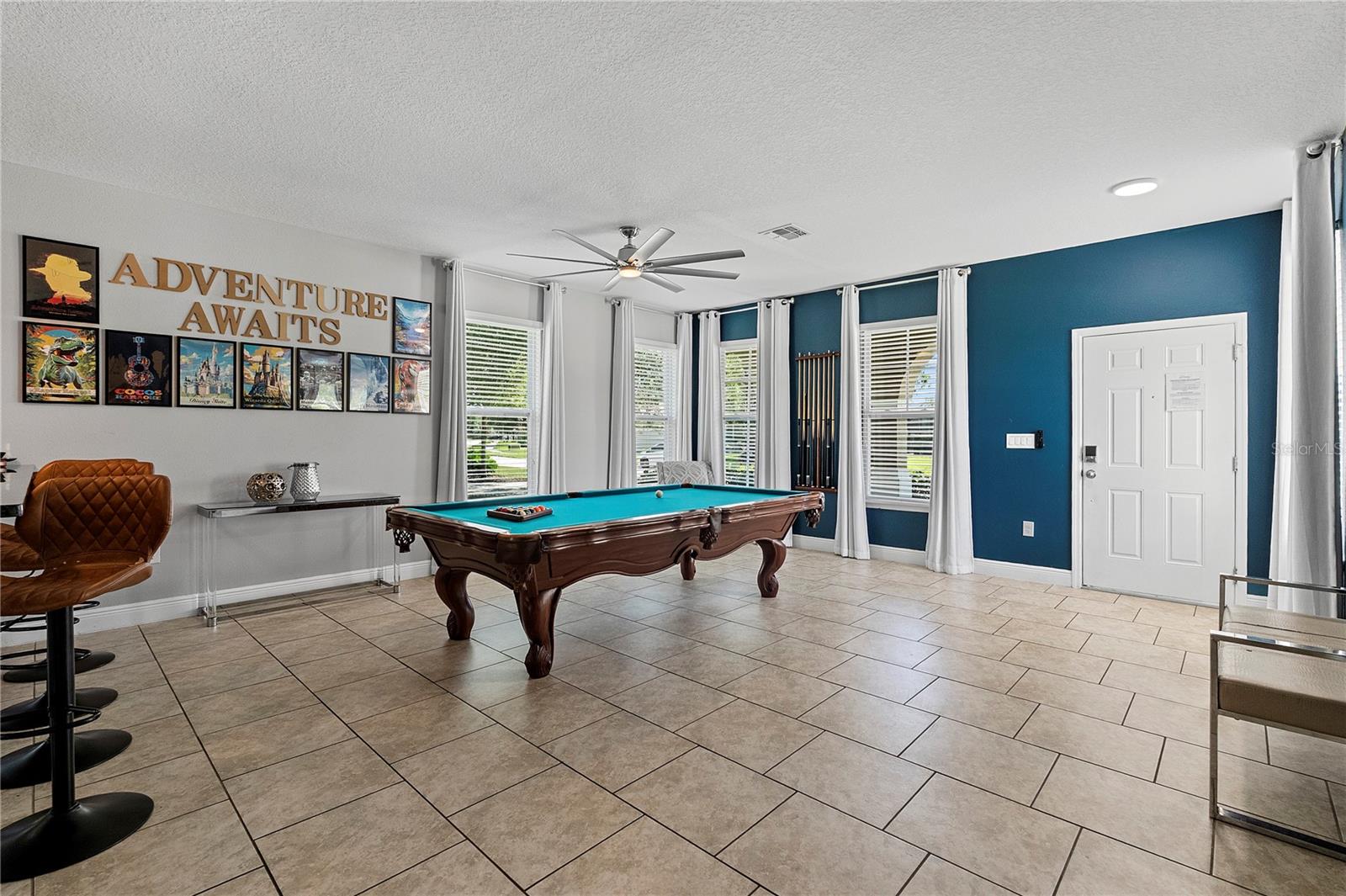 Flex Space & Entertainment Area - 4200 OAKTREE DR, DAVENPORT