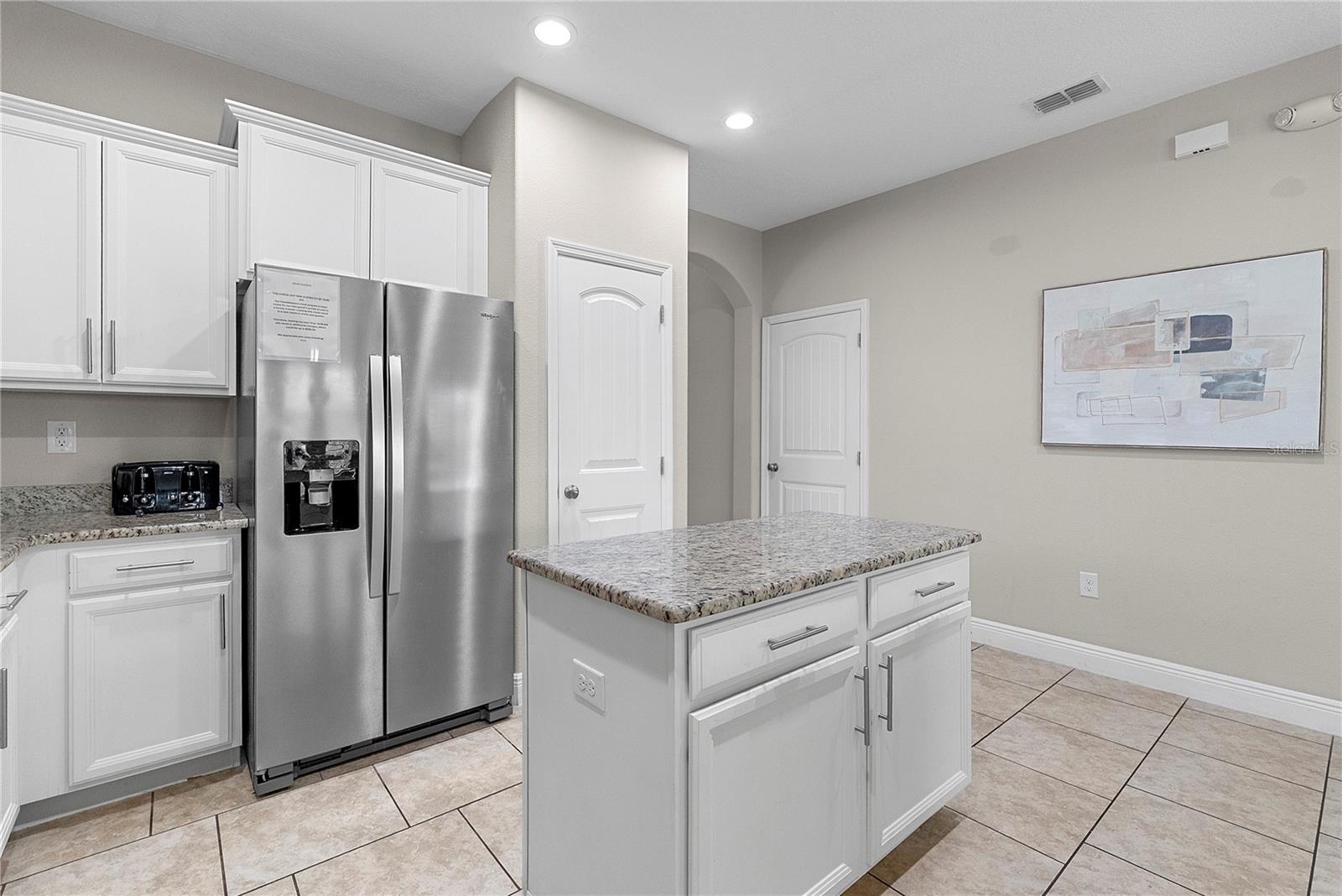 Kitchen - 4200 OAKTREE DR, DAVENPORT