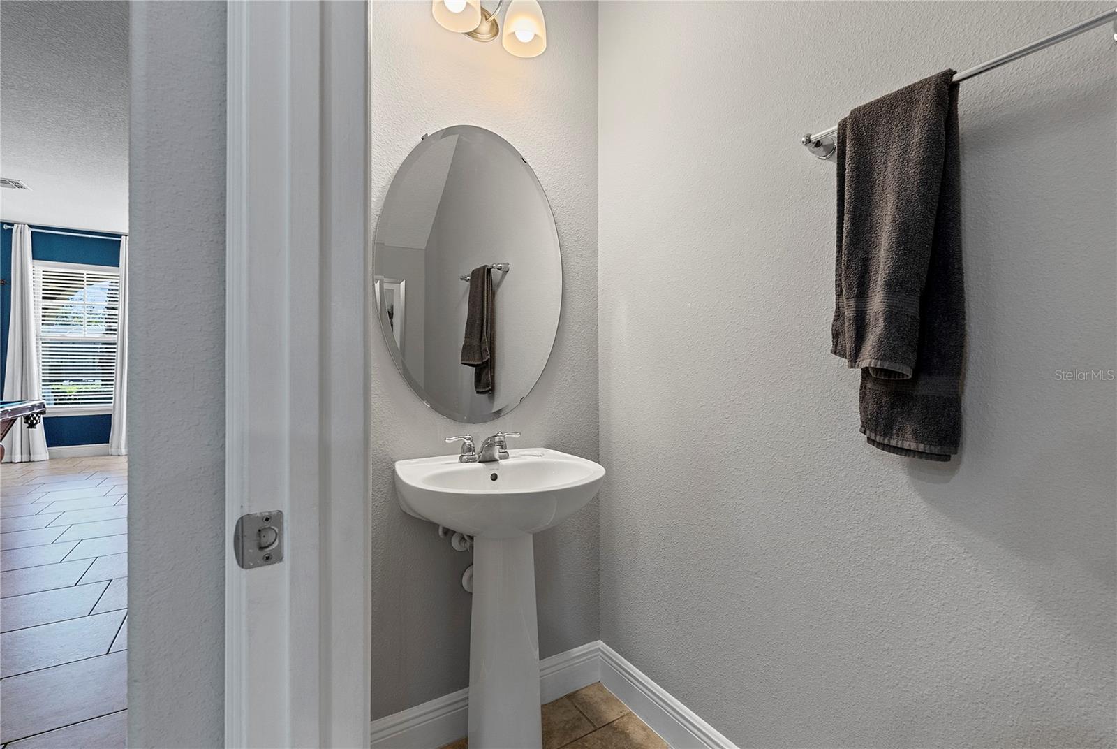 First Floor Bath - 4200 OAKTREE DR, DAVENPORT