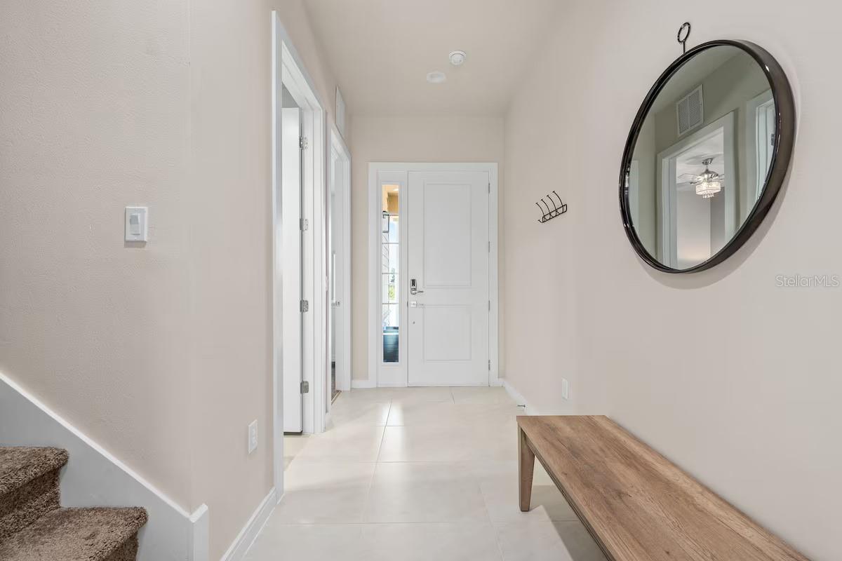 Townhouse at 7568 SUNFLOWER CIR, KISSIMMEE, photo 2 of 39