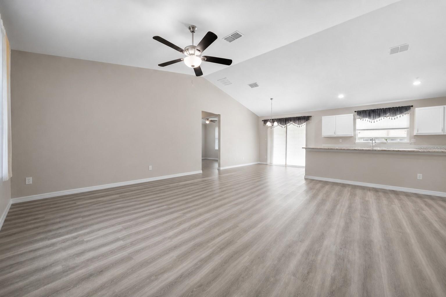 Single Family Residence at 13358 SW 111TH ST, DUNNELLON, photo 2 of 17
