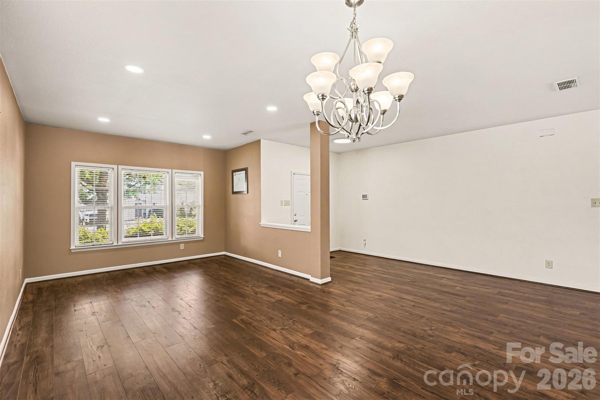 Single Family Residence at 6058 Laurent Avenue, Fort Mill, photo 9 of 41
