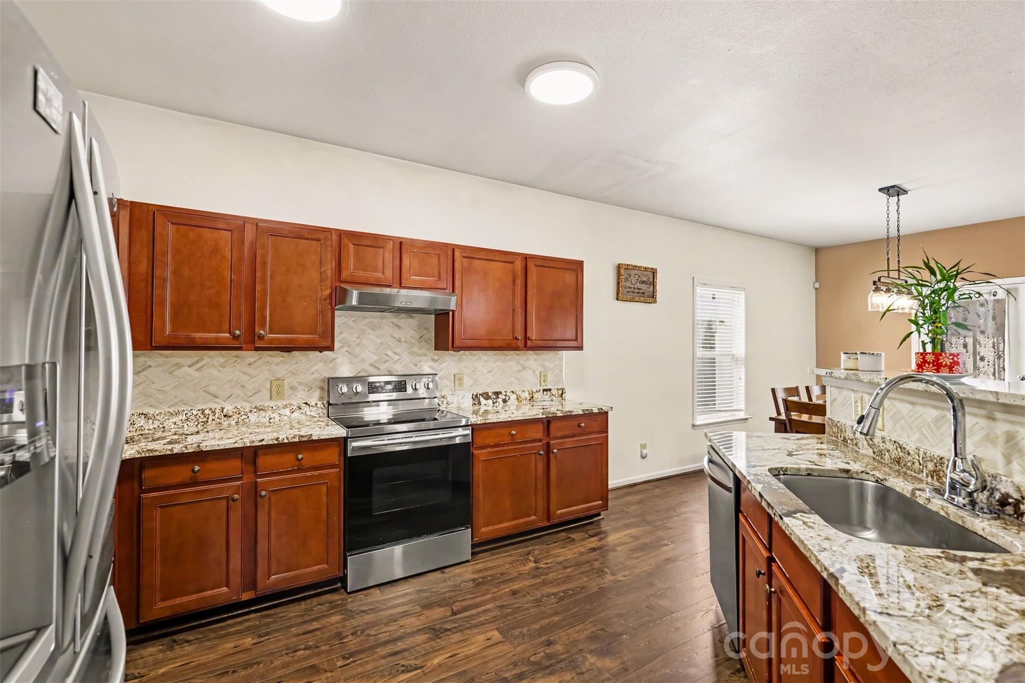 Single Family Residence at 6058 Laurent Avenue, Fort Mill, photo 15 of 41