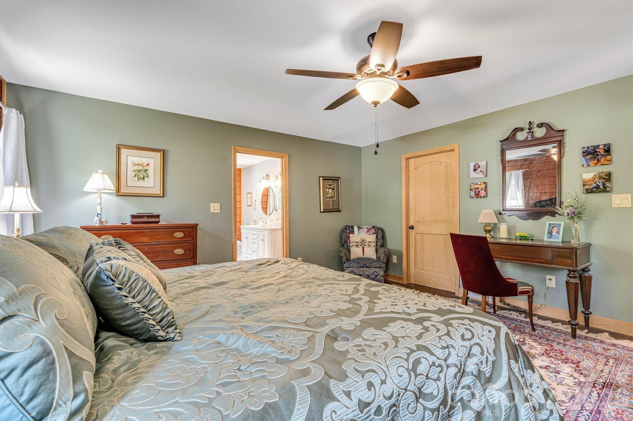 Single Family Residence at 189 Edgewater Point NW, Valdese, photo 21 of 48