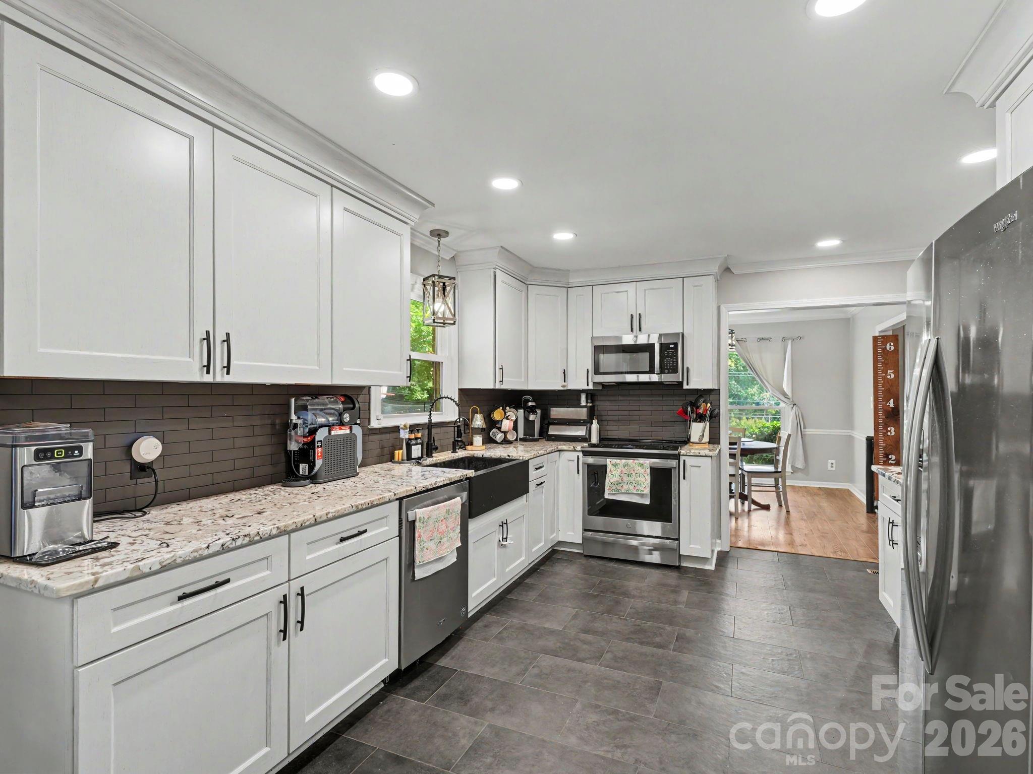Single Family Residence at 8301 Mooresville Road, Concord, photo 17 of 48