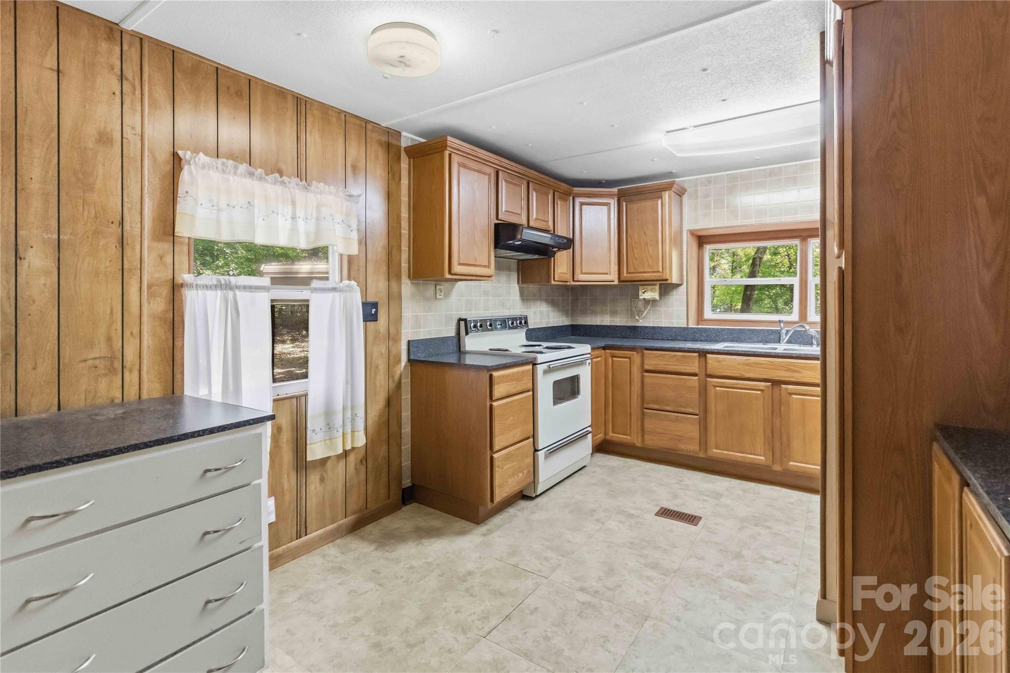Single Family Residence at 2228 Lannie Lane, Rock Hill, photo 10 of 30