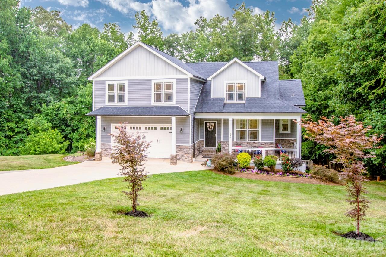 Welcome home! - 155 Wood Acre Drive, Mooresville