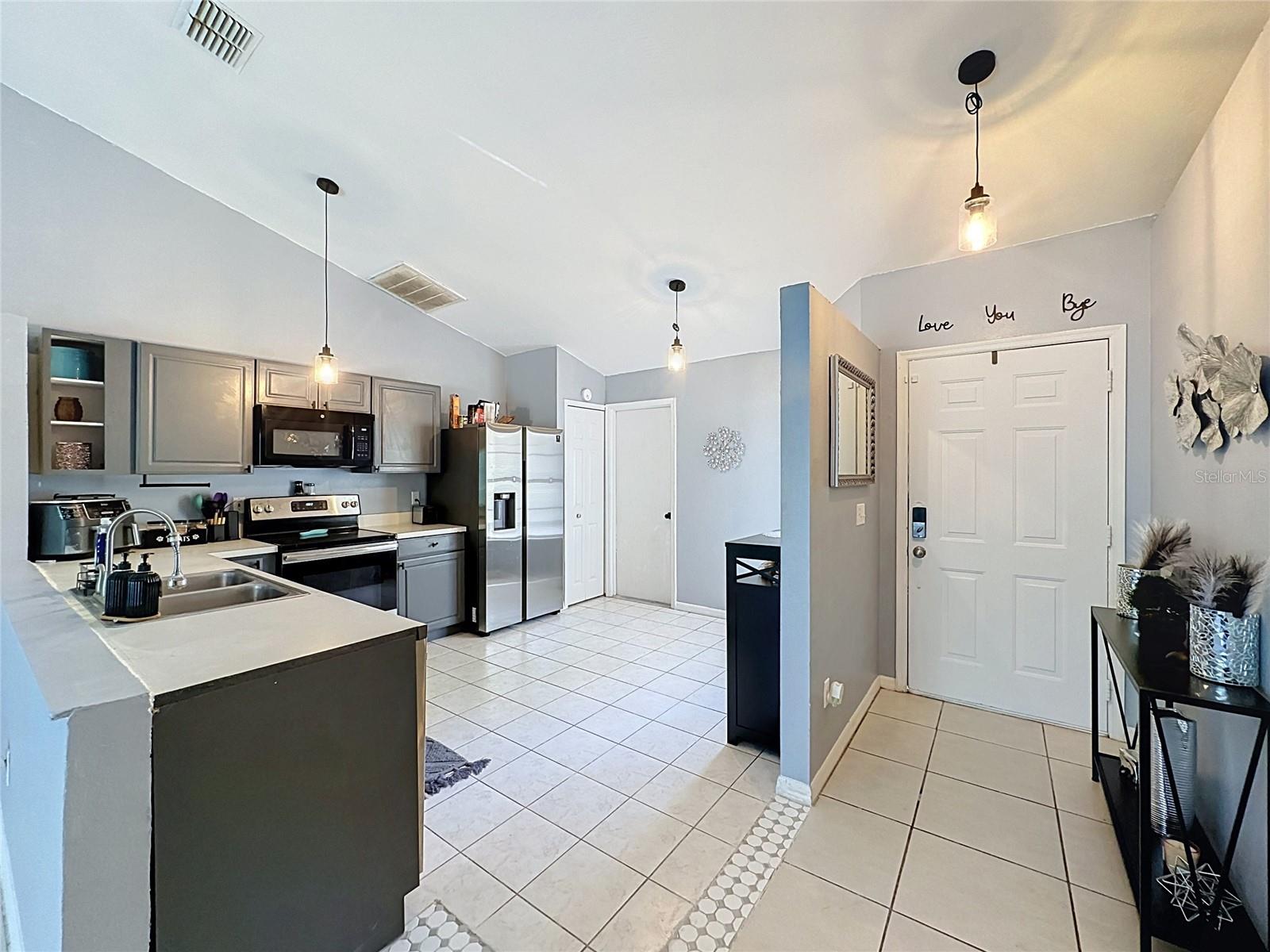 Single Family Residence at 240 SUNRISE RD, DAVENPORT, photo 5 of 56