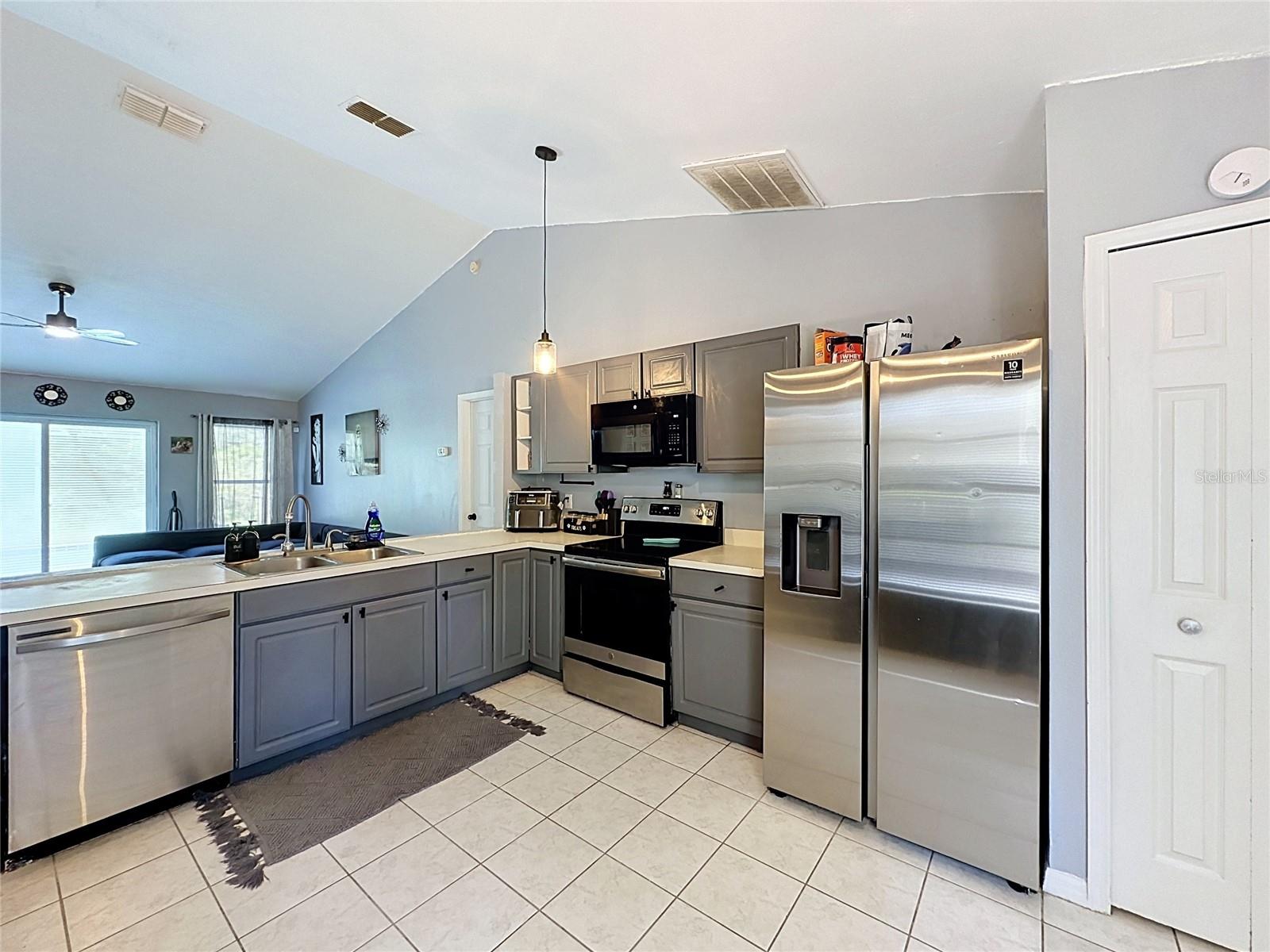 Single Family Residence at 240 SUNRISE RD, DAVENPORT, photo 9 of 56