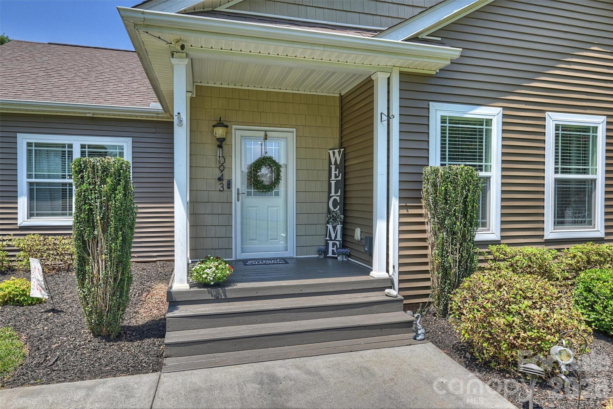 Single Family Residence at 10943 Harrisburg Road, Indian Land, photo 4 of 35