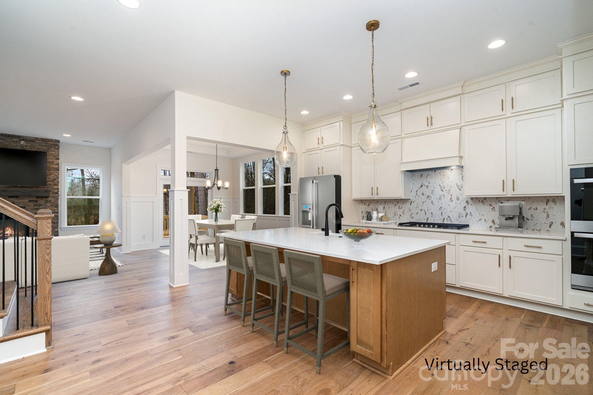 Single Family Residence at 496 Edmunds Lane, Clover, photo 3 of 29