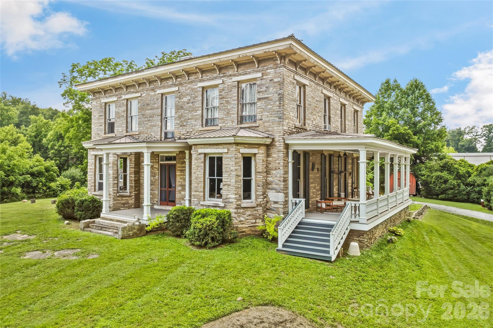 Single Family Residence at 31 Meadows Blake House Lane, Fletcher, photo 20 of 39