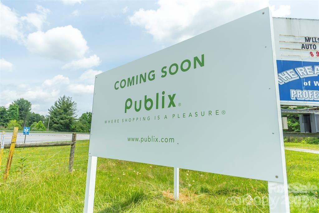 Publix coming soon - lot 53R Mills River Way, Horse Shoe